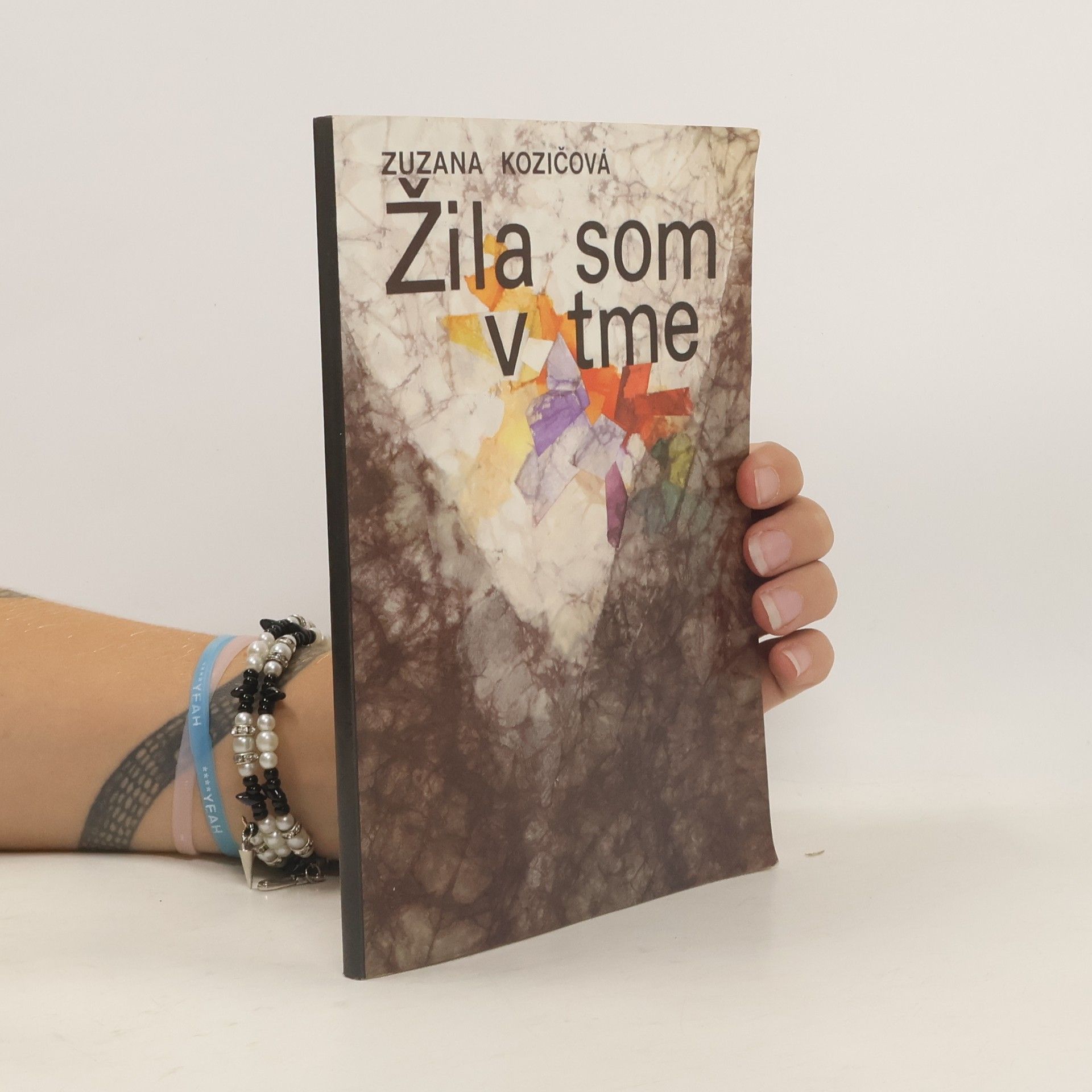 Zuzana Kuglerová Žila som v tme
