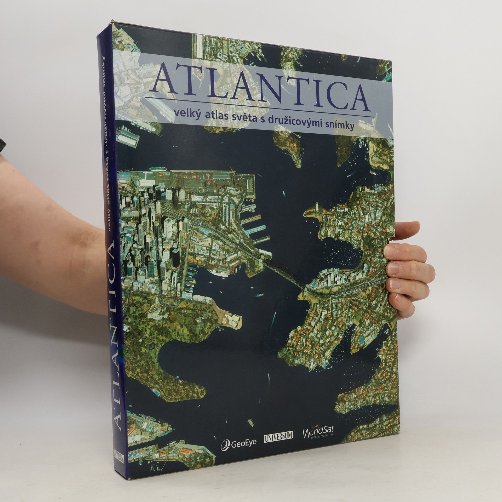 Ambros Brucker Atlantica velký atlas světa s družicovými snímky