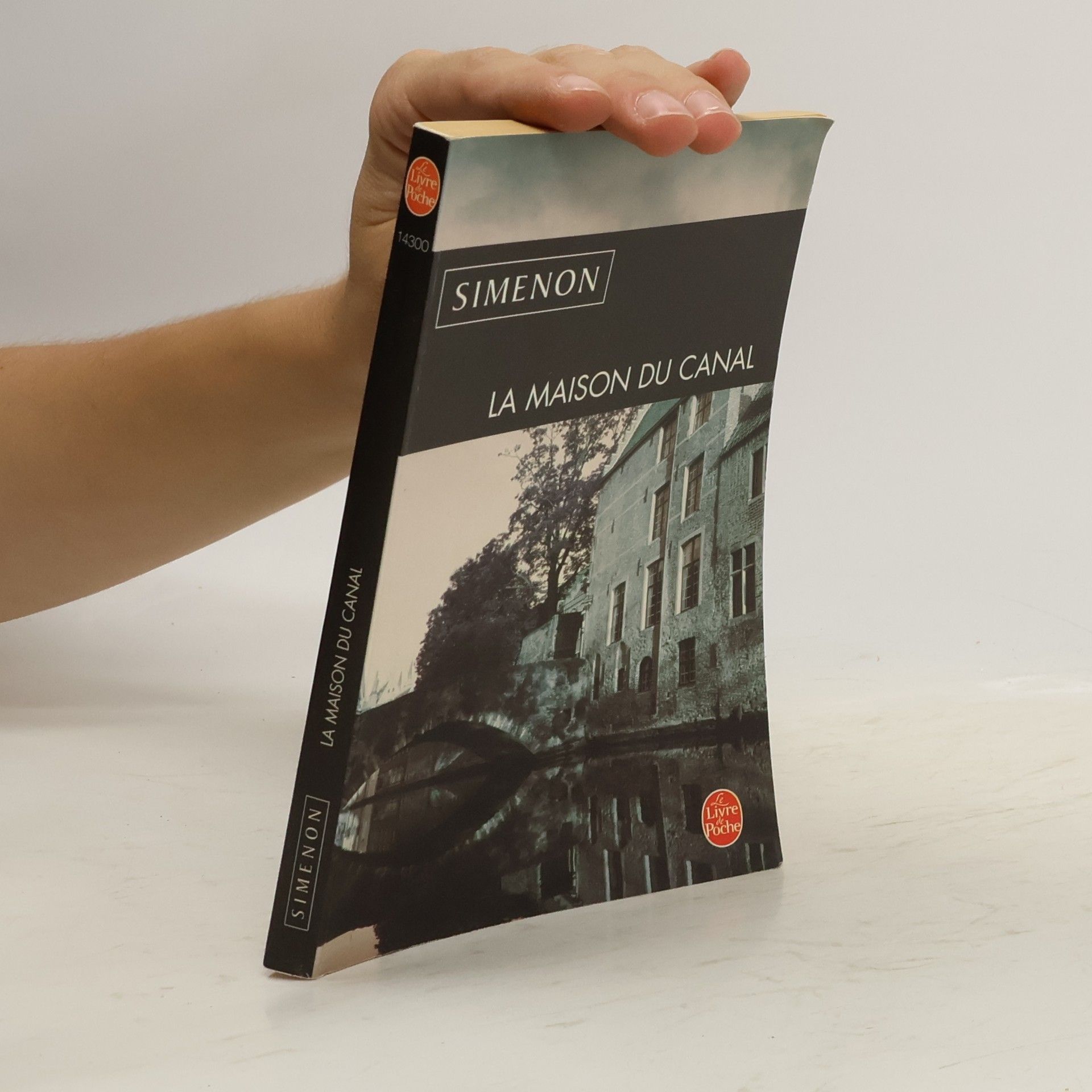 Georges Simenon Le Livre de Poche: La maison du canal