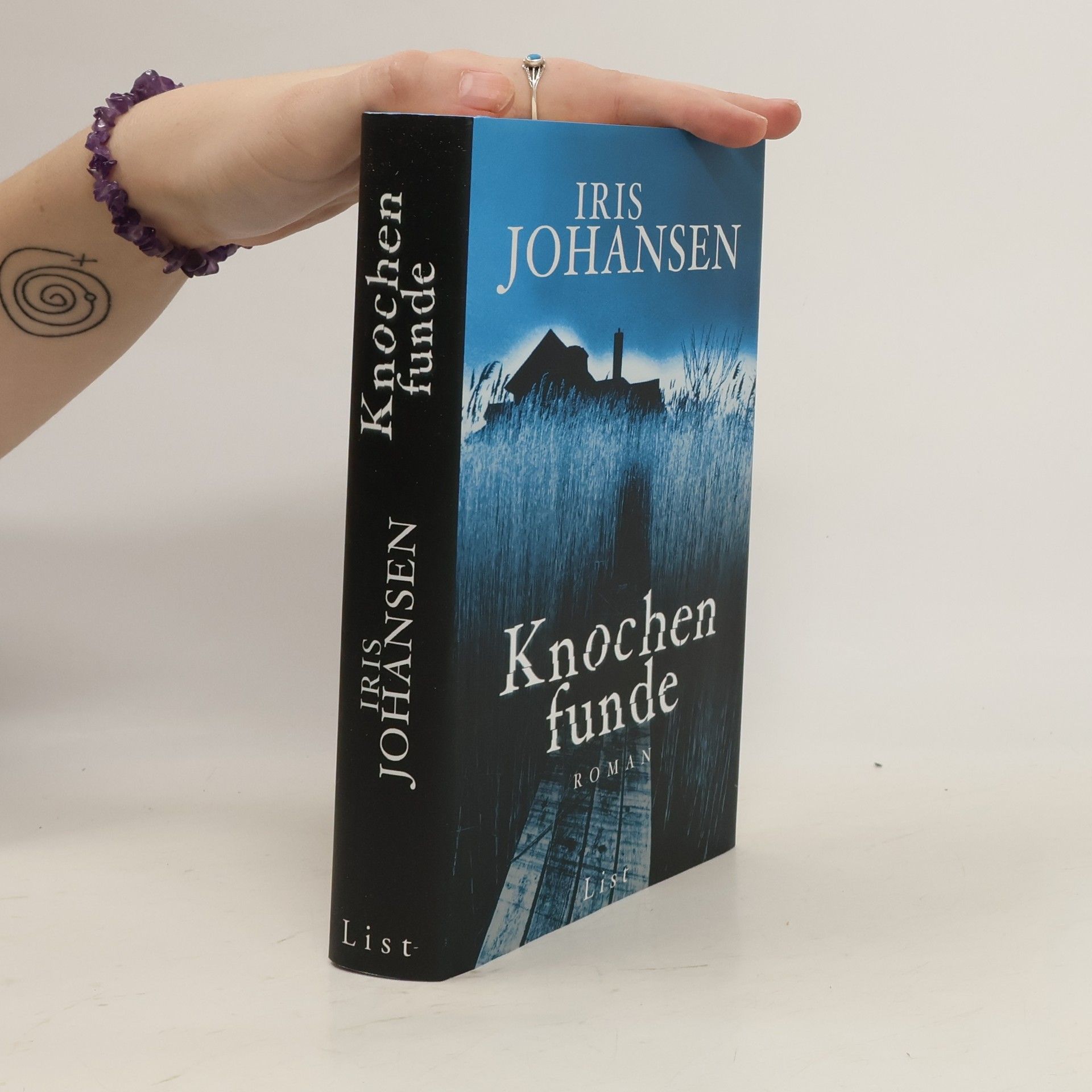 Iris Johansen Knochenfunde