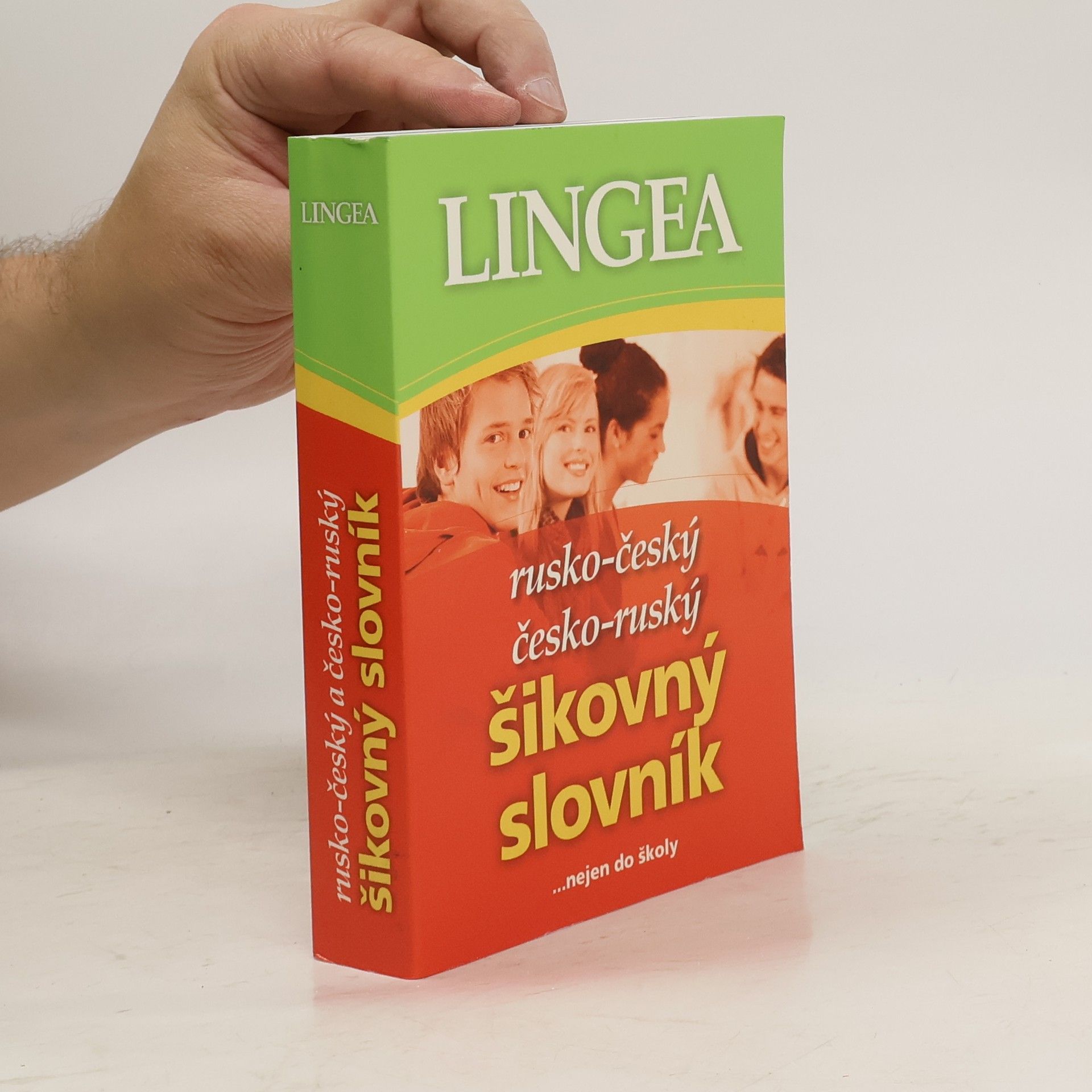 Auteurscollectief Rusko-český, česko-ruský šikovný slovník