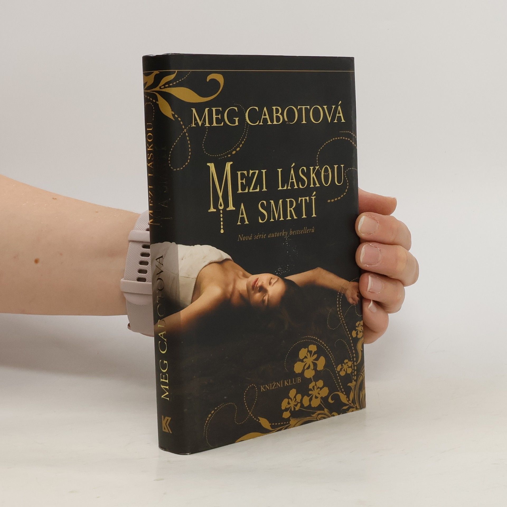 Patricia Cabot Mezi láskou a smrtí