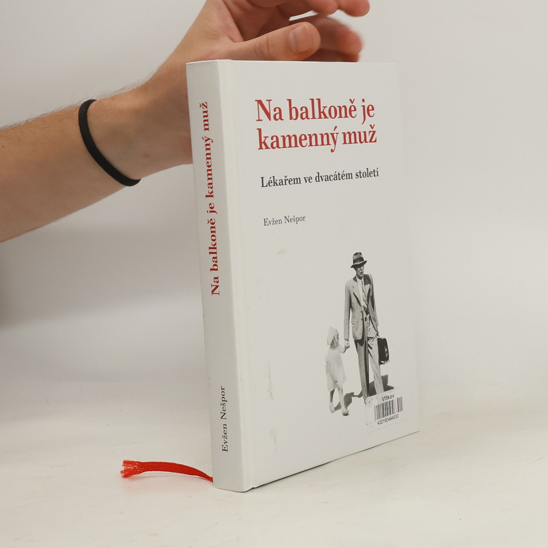 Evžen Nešpor Na balkoně je kamenný muž