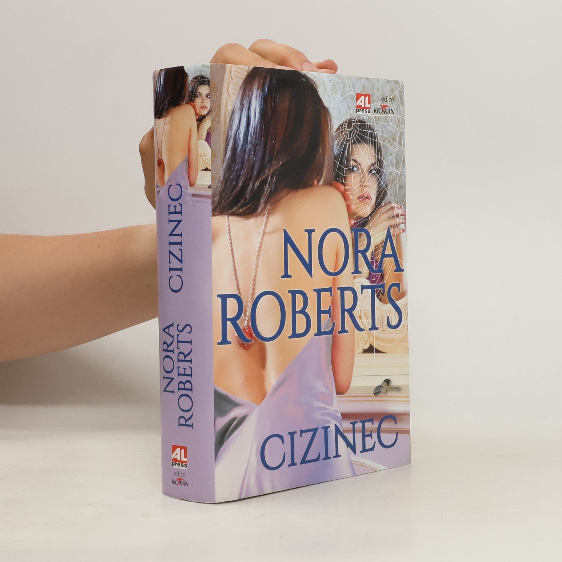 Nora Roberts Cizinec
