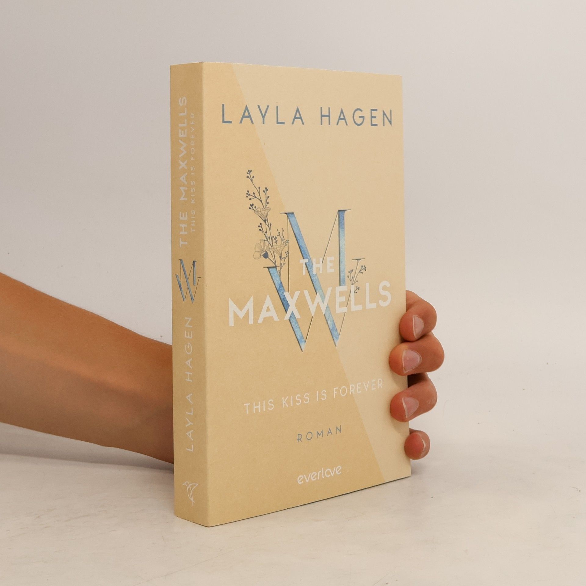 Layla Hagen This Kiss is Forever