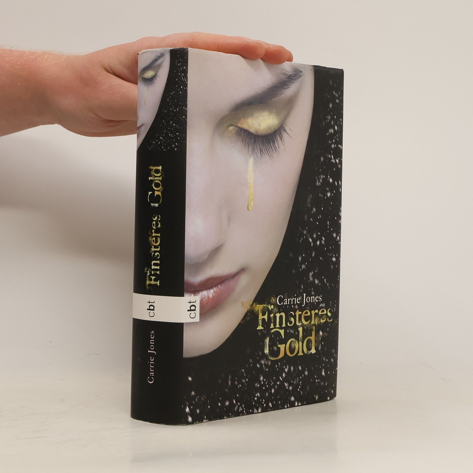 Carrie Jones Finsteres Gold