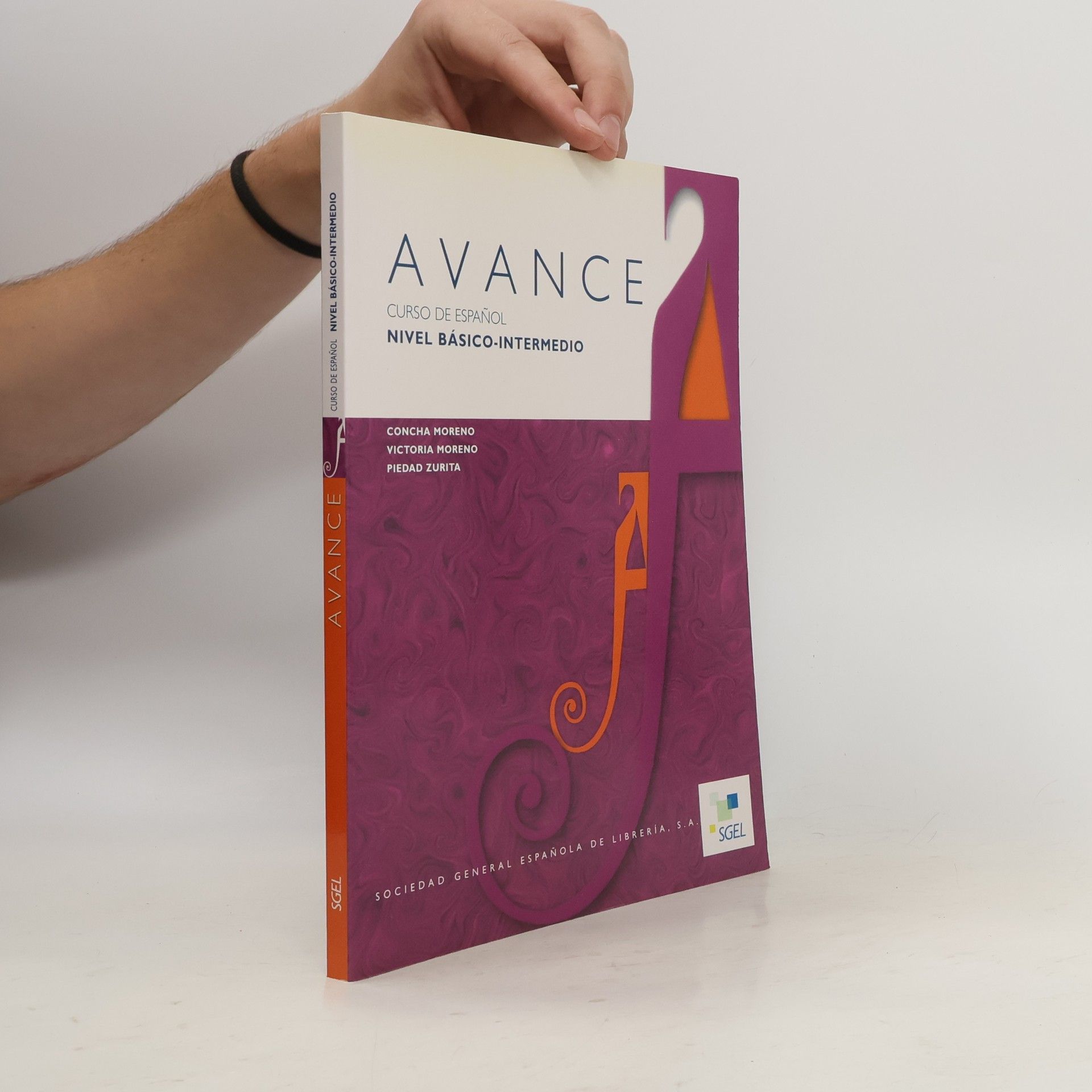 Concha Moreno Avance. Curso de español. Nivel básico-intermedio