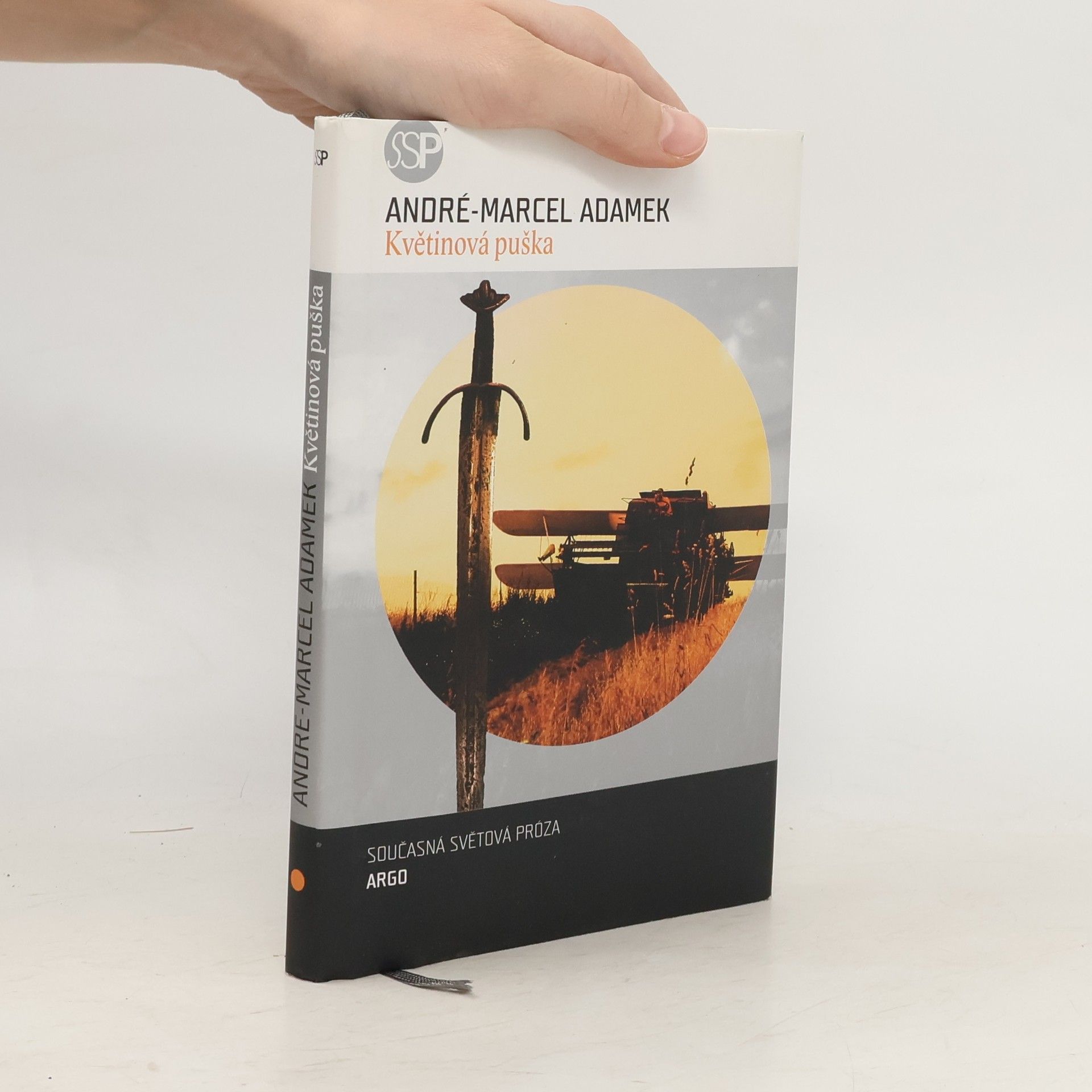 André Marcel Adamek Květinová puška