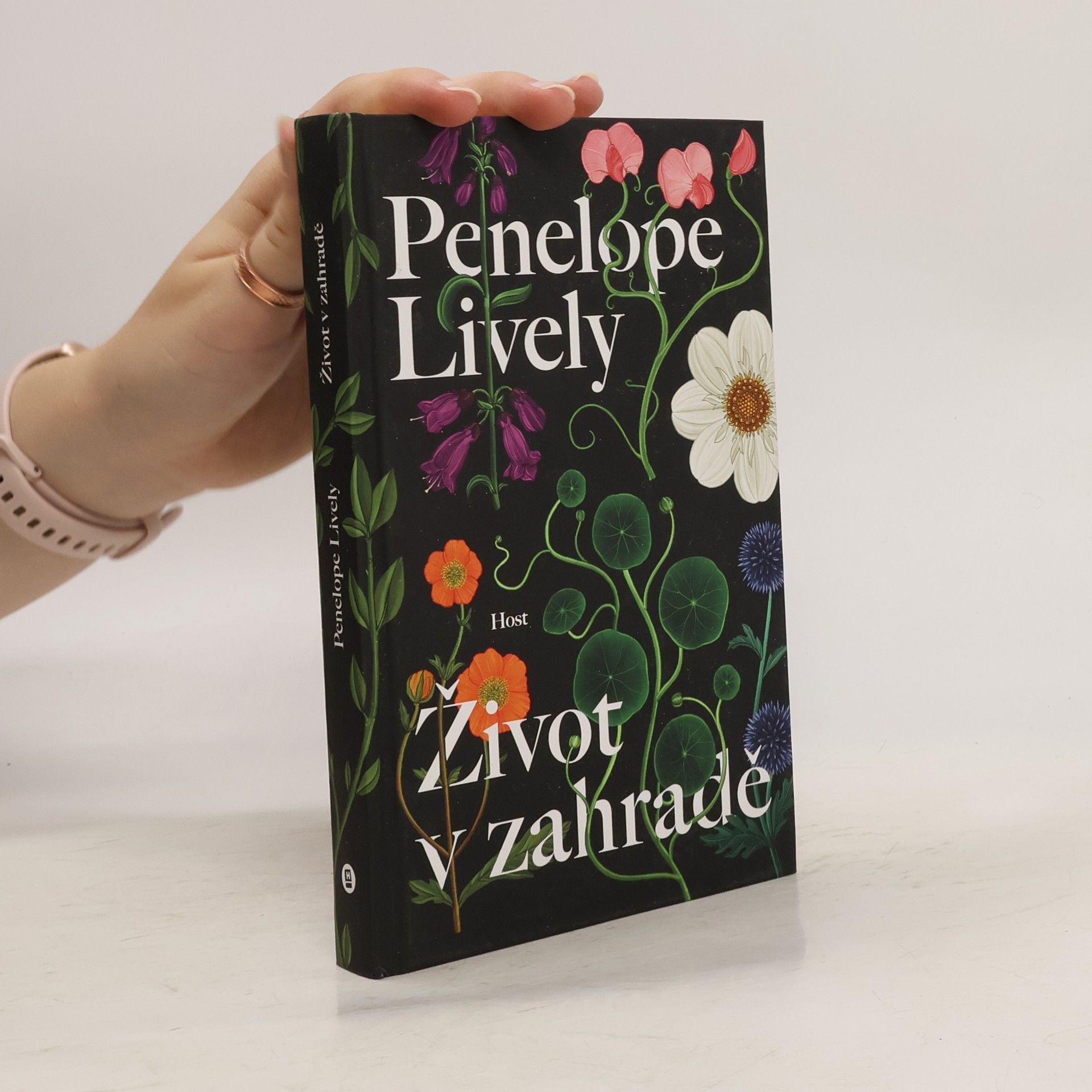 Penelope Lively Život v zahradě
