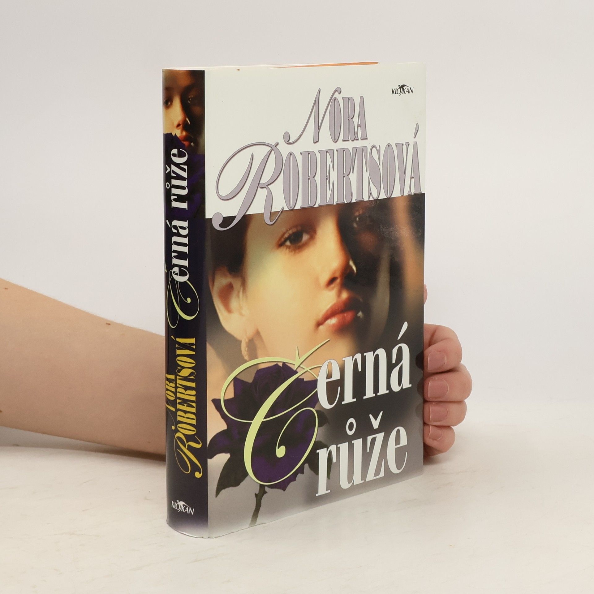 Nora Roberts Černá růže