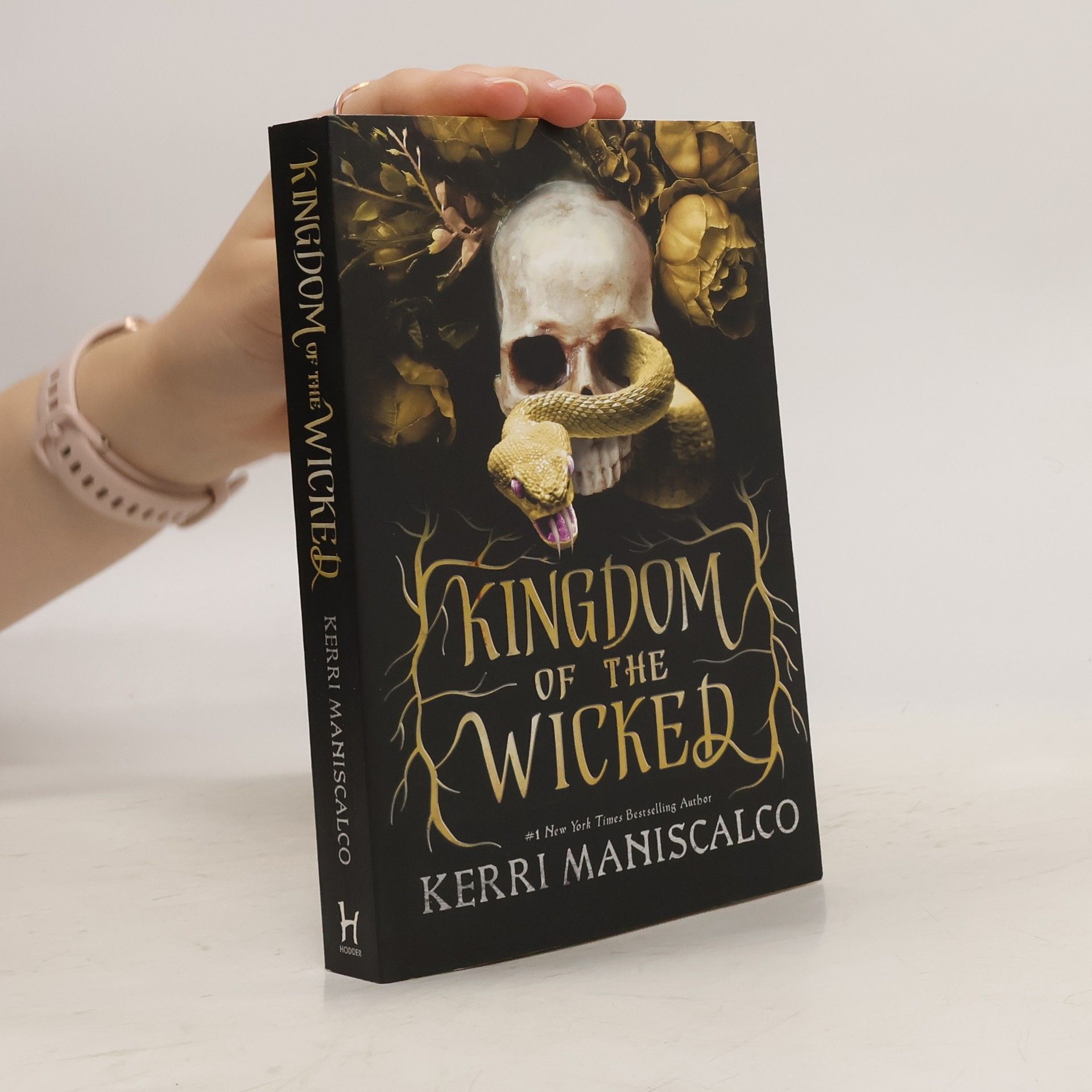 Kerri Maniscalco Kingdom of the wicked