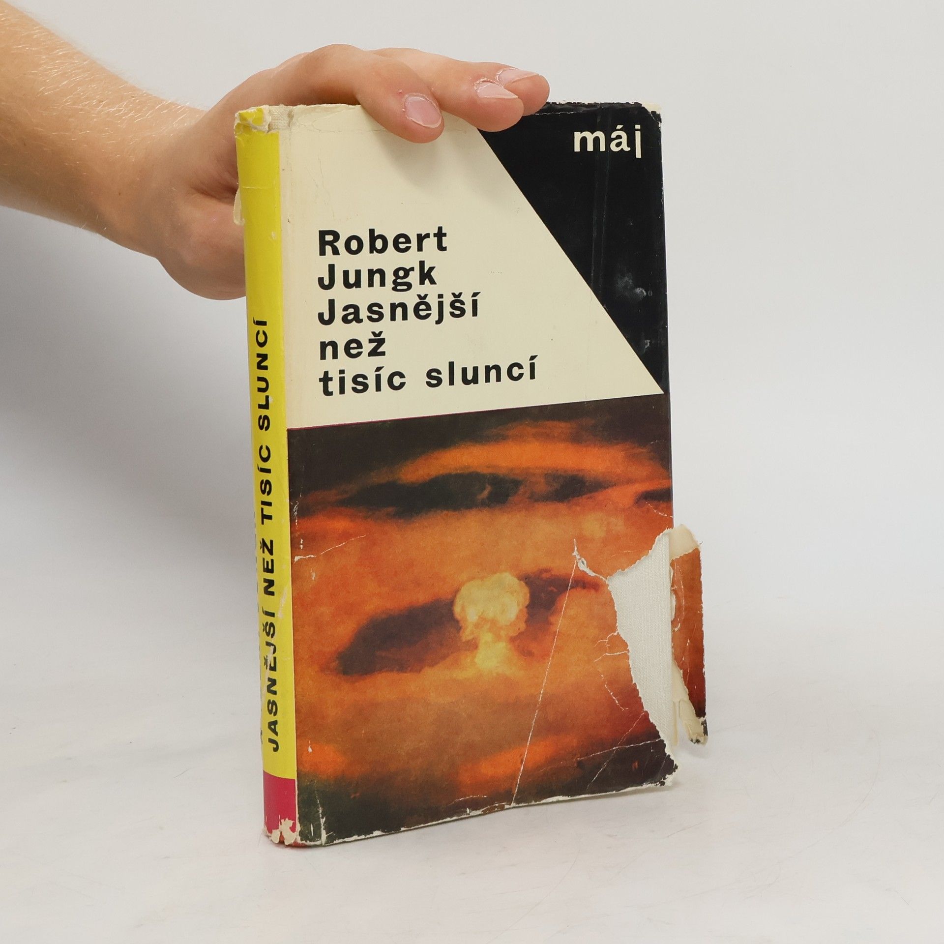 Jasnější než tisíc sluncí