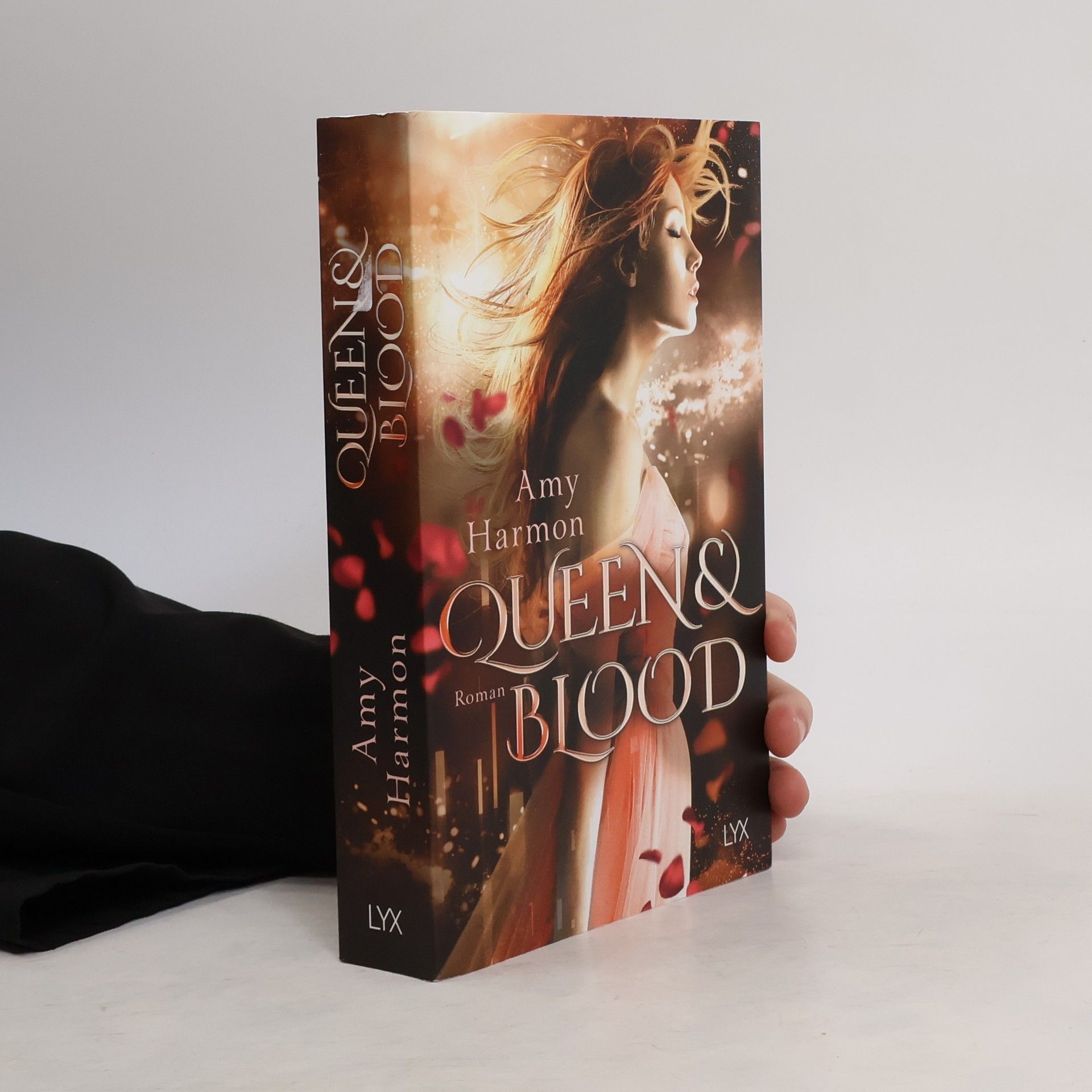 Amy Harmon Queen & blood