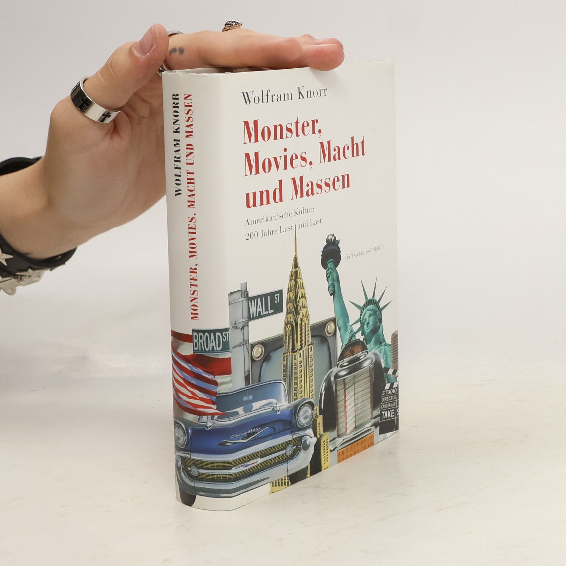 Monster, Movies, Macht & Massen