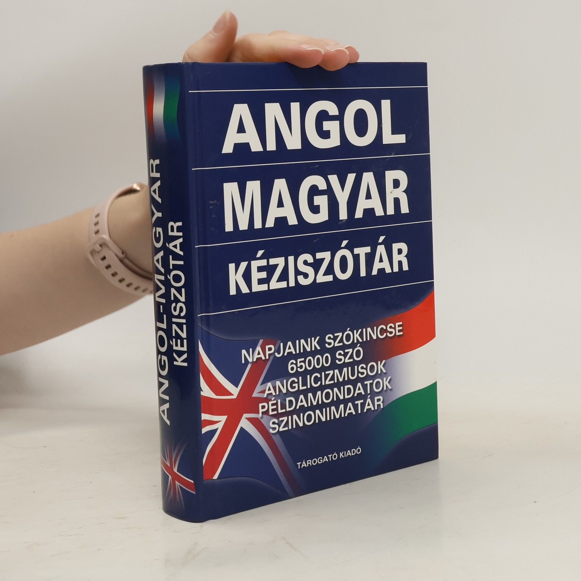 Kolektiv autorů Magyar Angol Kéziszótár