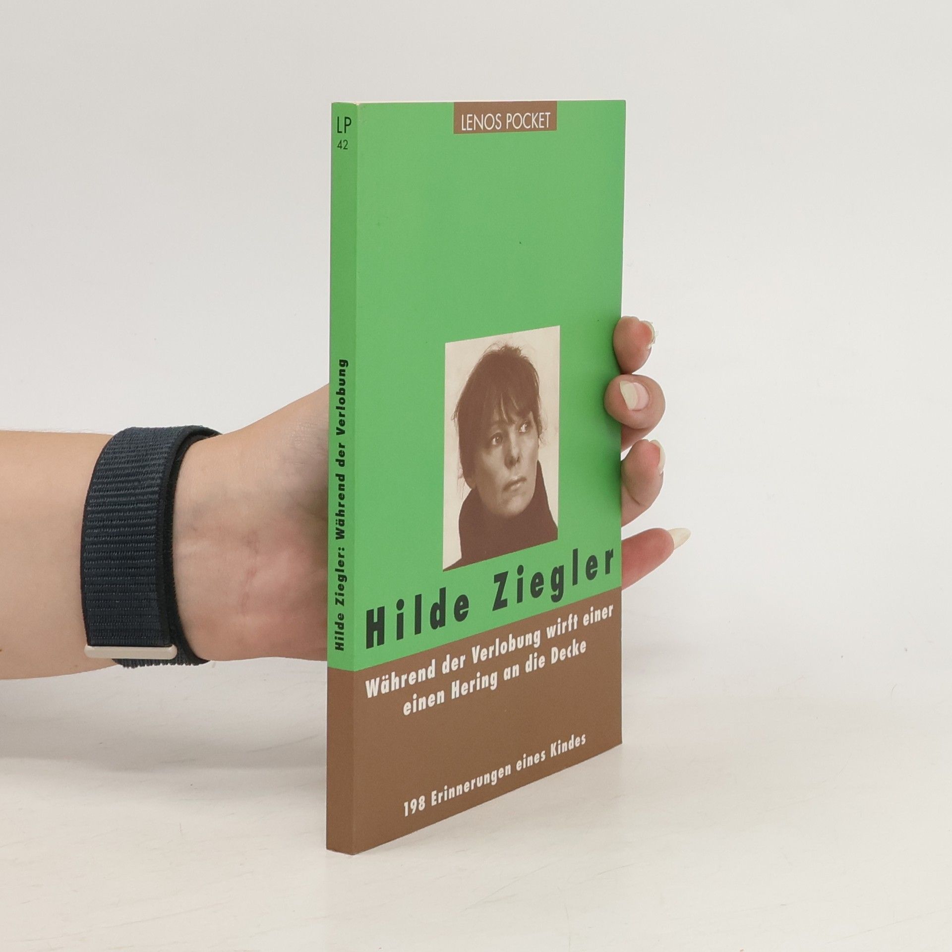 Hilde Ziegler Während der Verlobung wirft einer einen Hering an die Decke