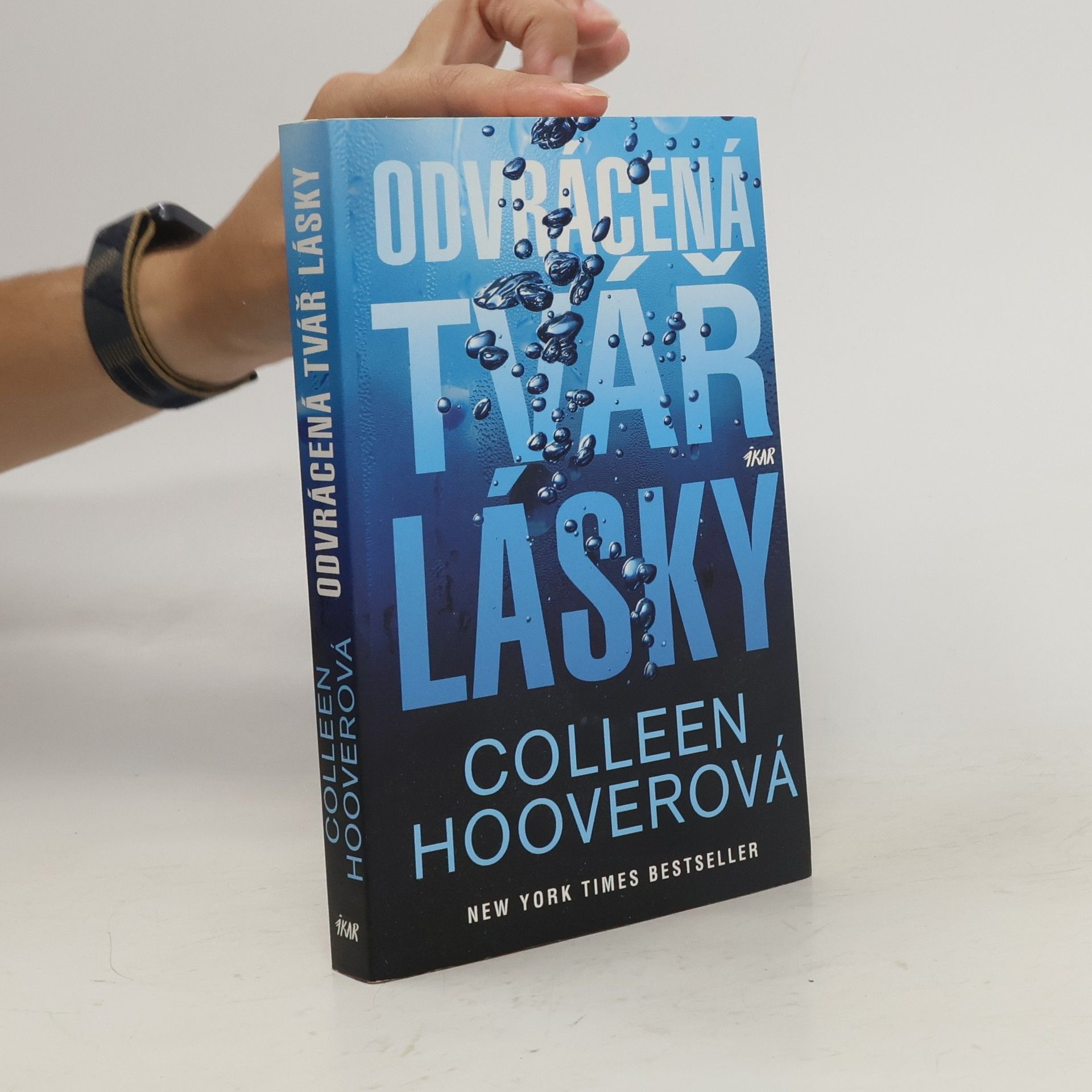 Colleen Hoover Odvrácená tvář lásky