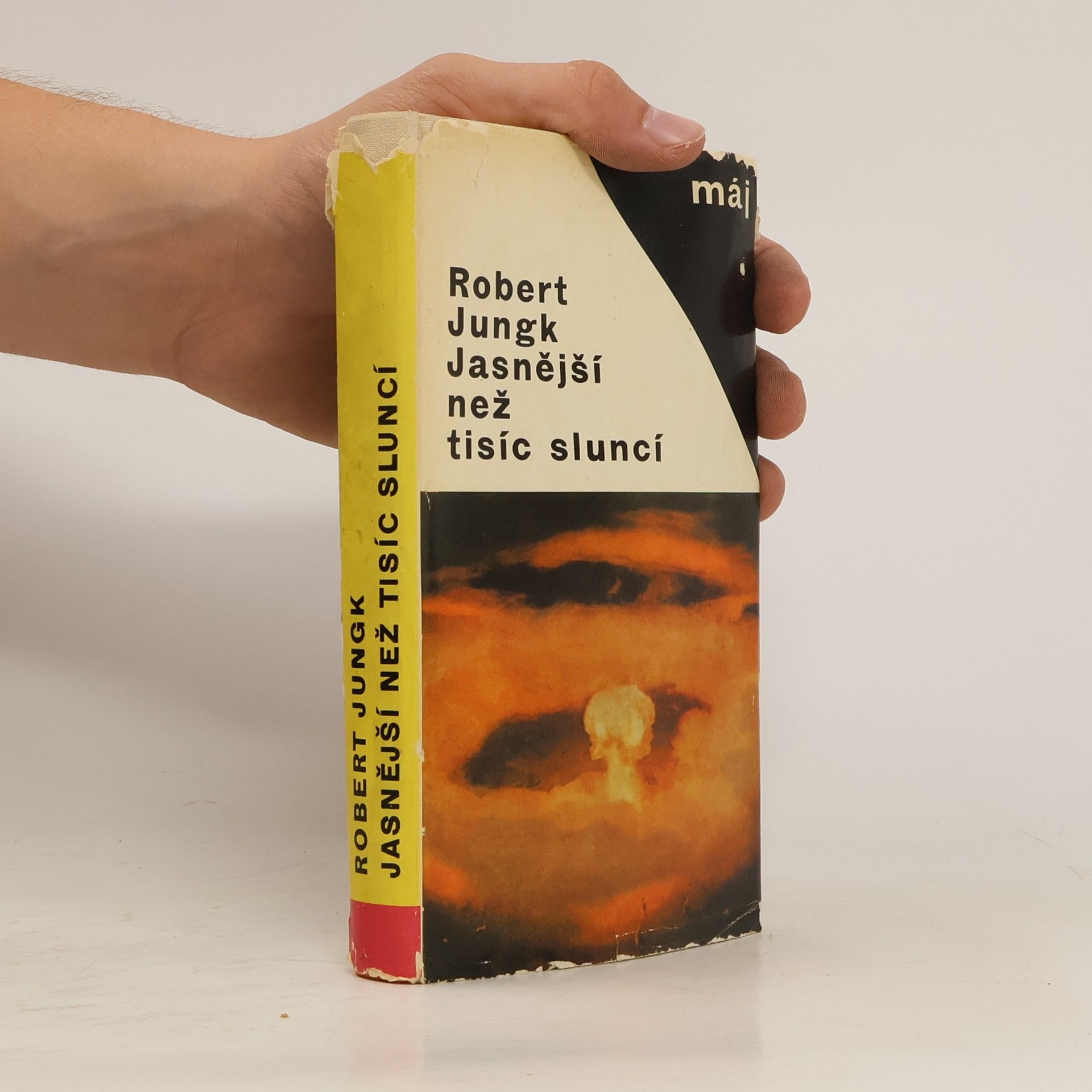 Jasnější než tisíc sluncí