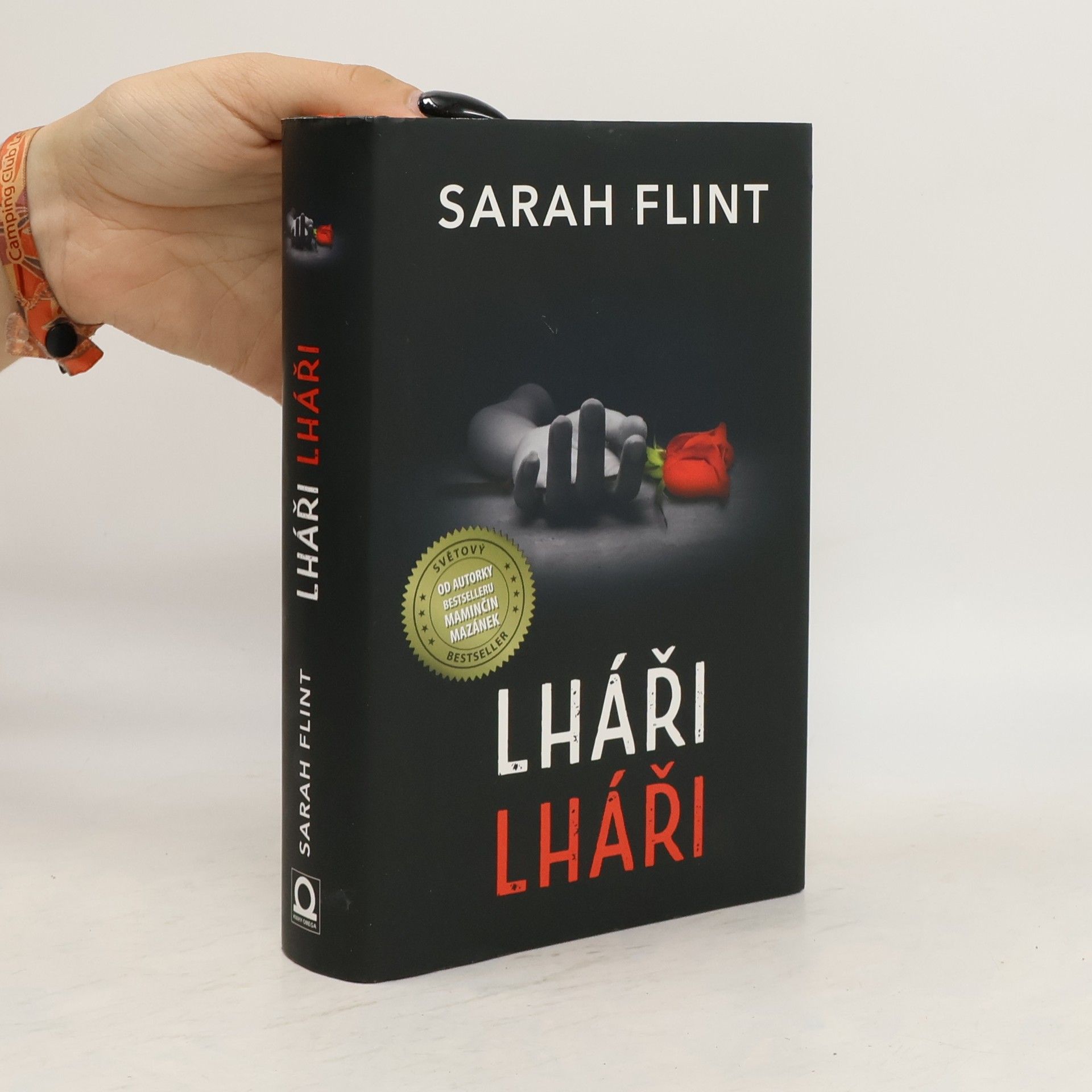 Sarah Flint Lháři, lháři