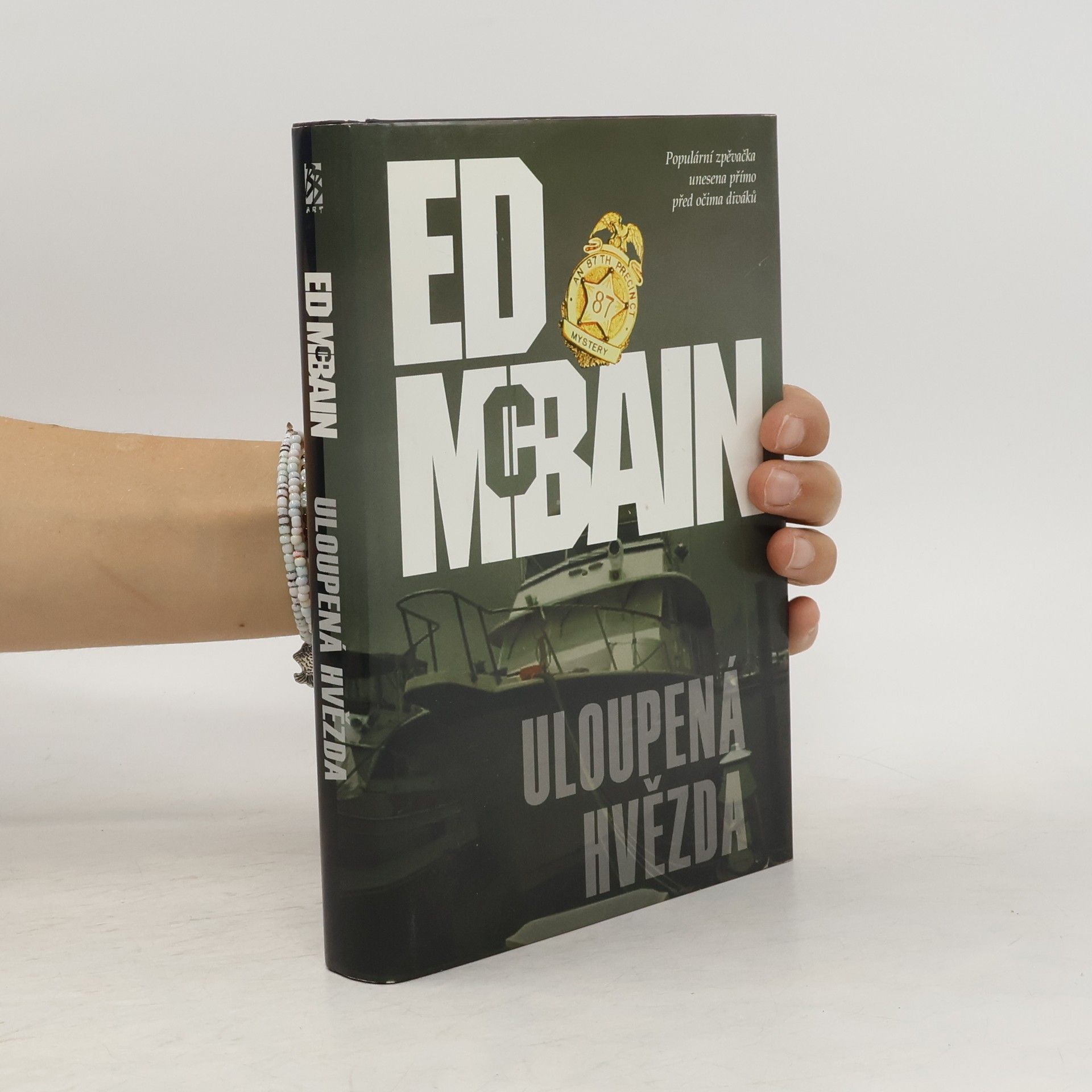 Ed McBain Uloupená hvězda. Příběh z 87. revíru