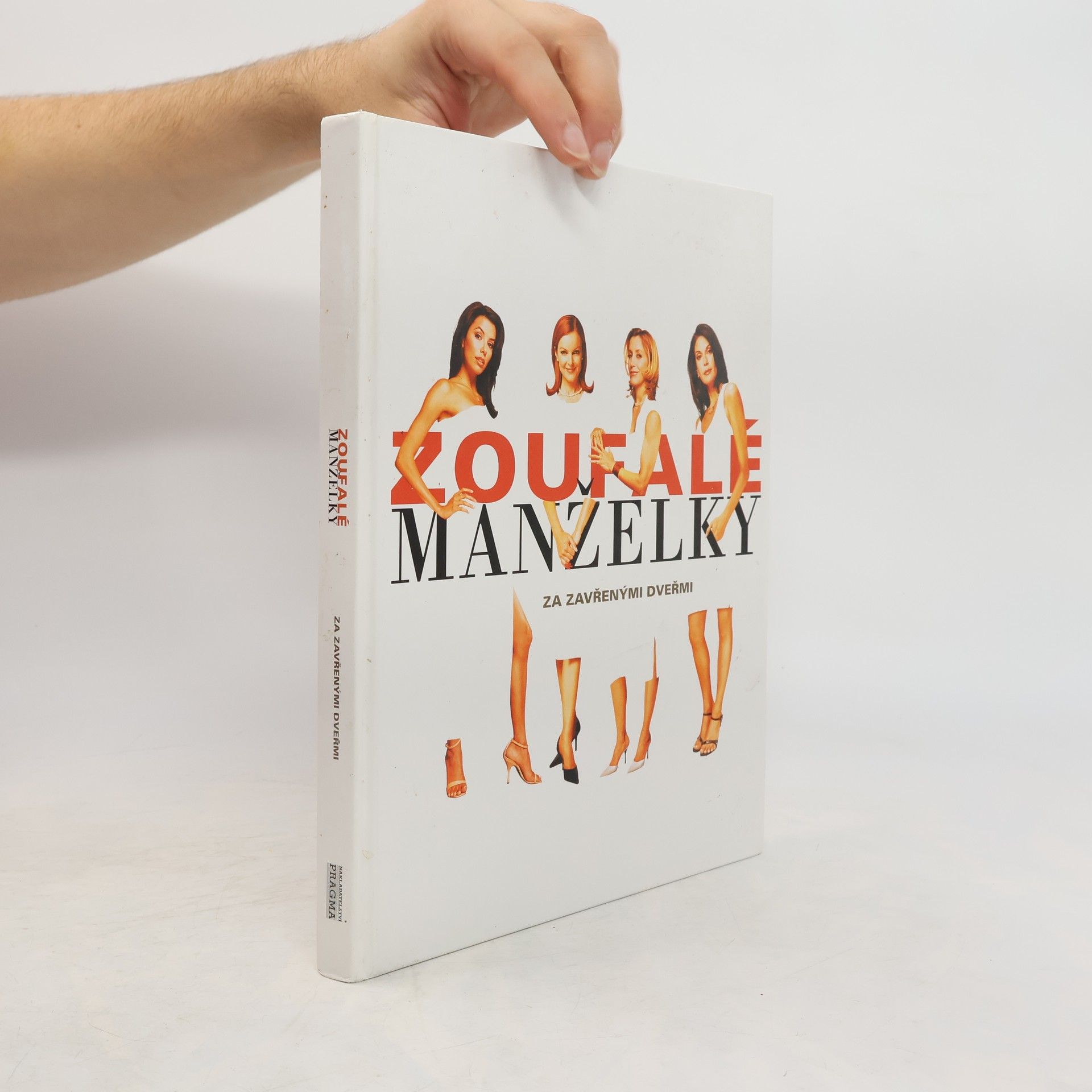 Jan Novák Zoufalé manželky: Za zavřenými dveřmi
