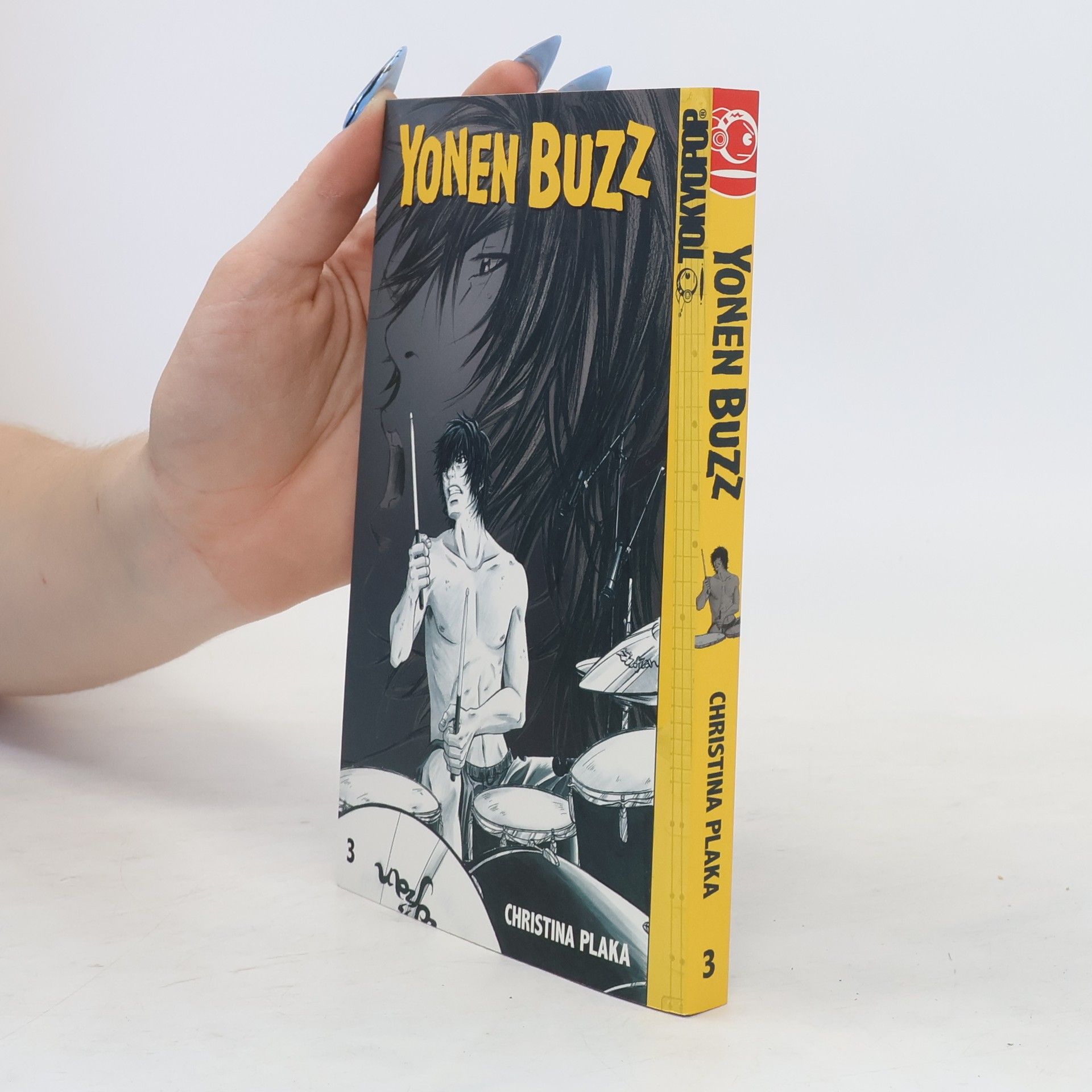 Christina Plaka Yonen Buzz 03