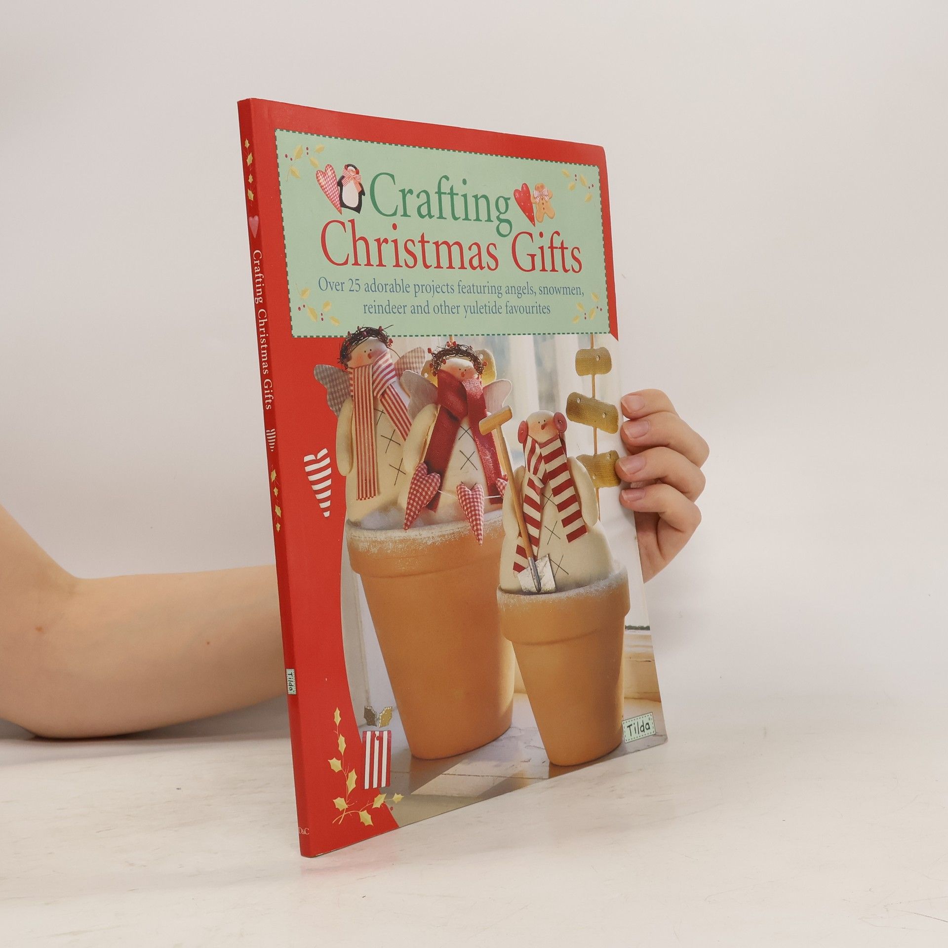 Tone Finnanger Crafting Christmas Gifts