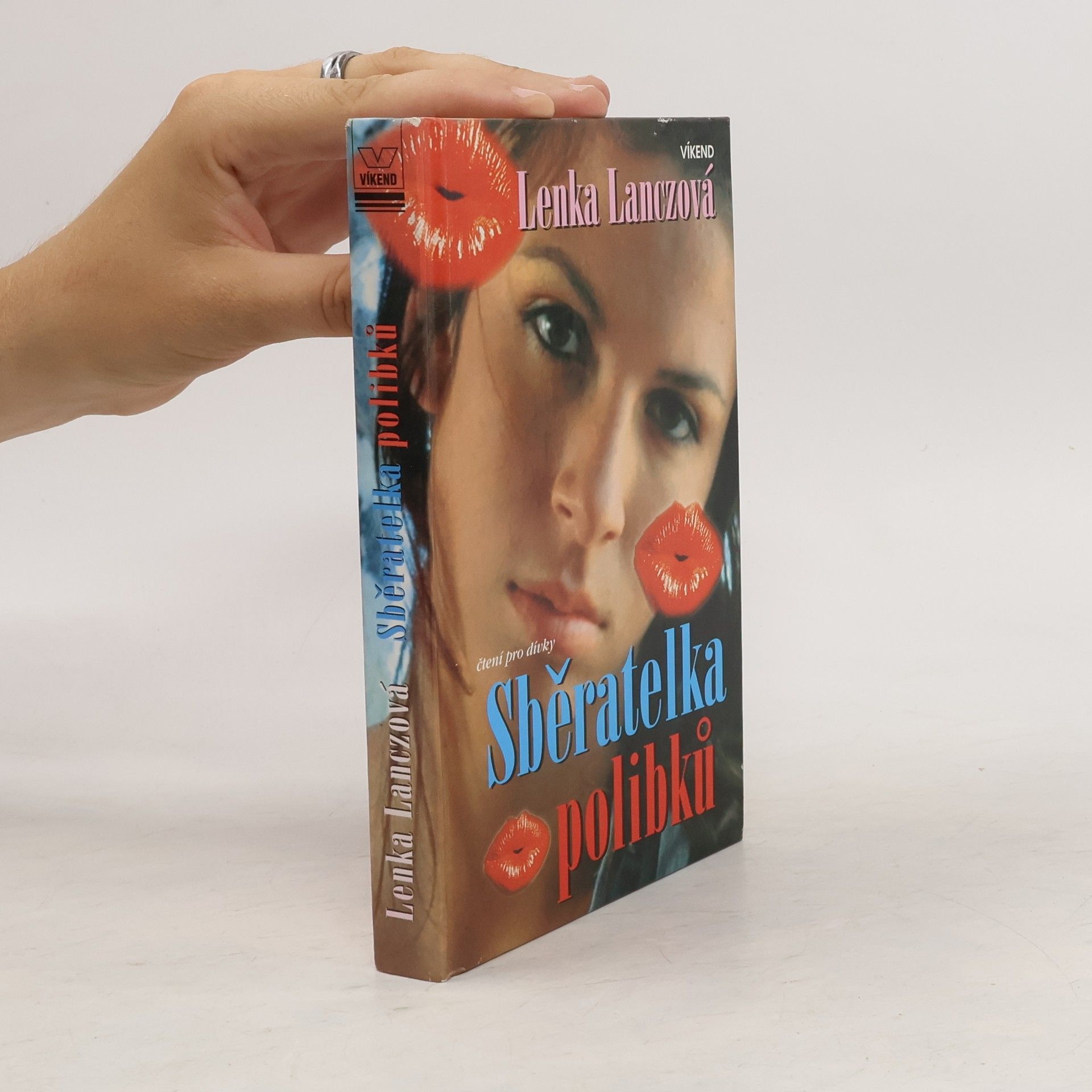 Lenka Lanczová Sběratelka polibků