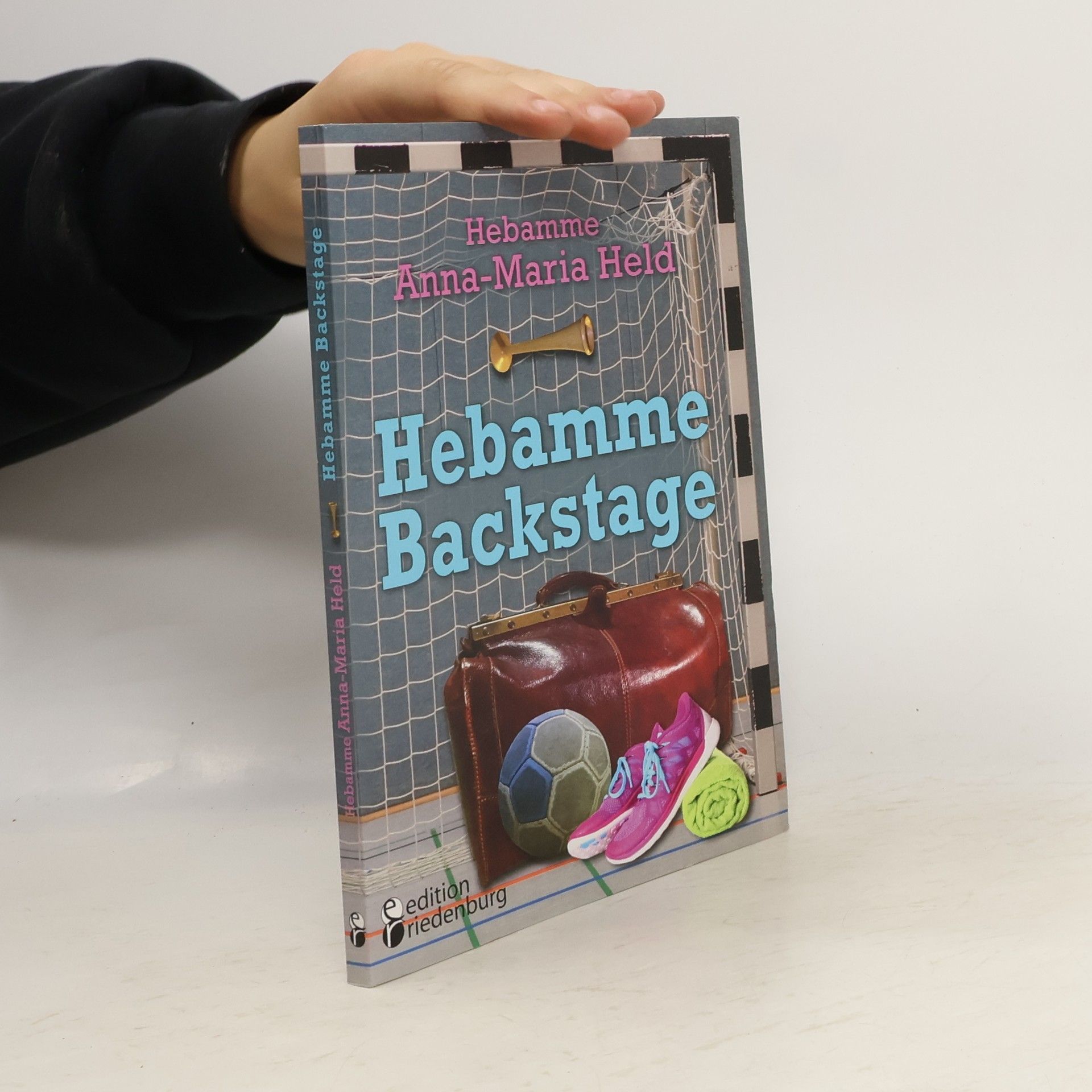 Maria Held Hebamme Backstage
