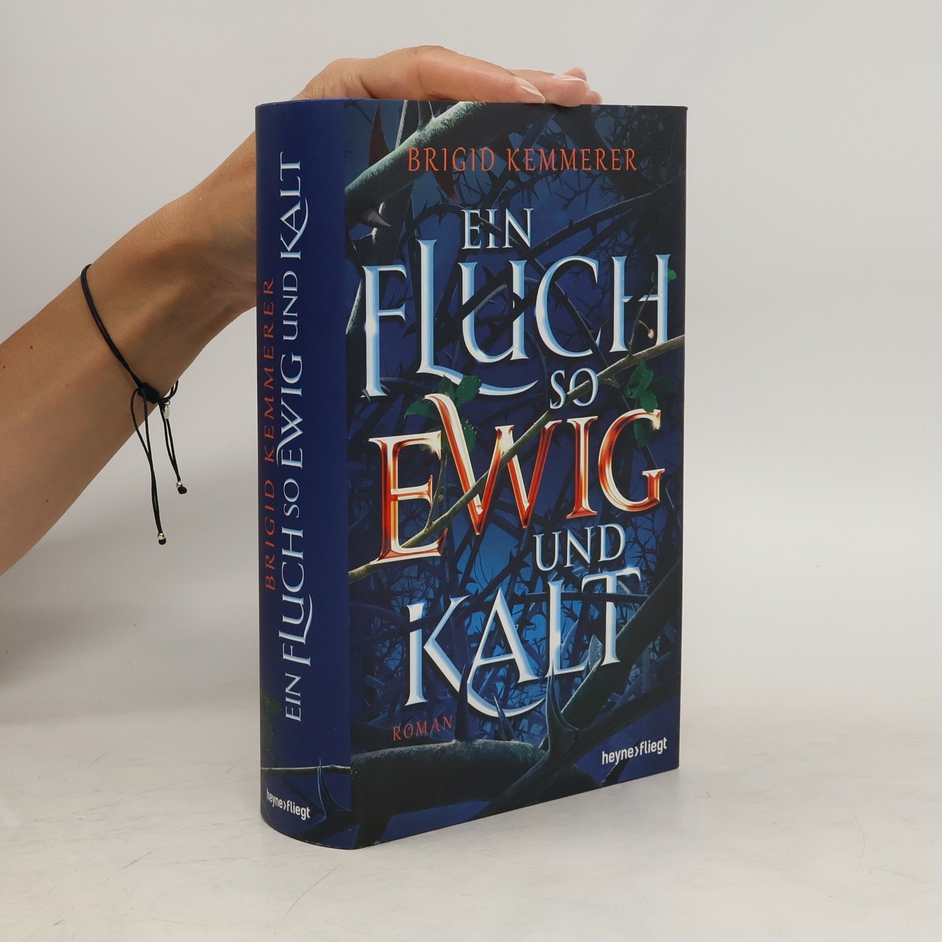 Brigid Kemmerer Ein Fluch so ewig und kalt