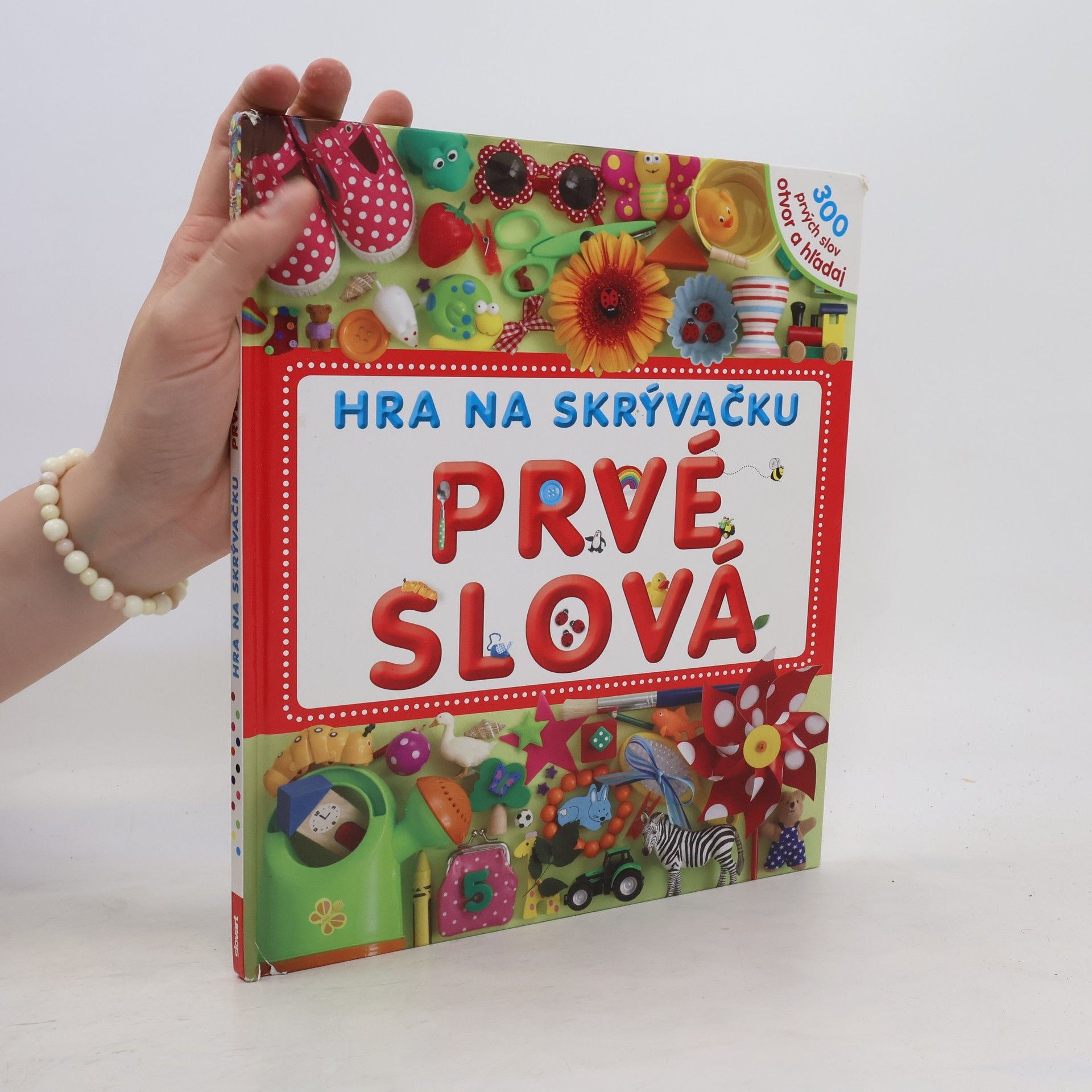 AA.VV. Hra na skrývačku: prvé slová