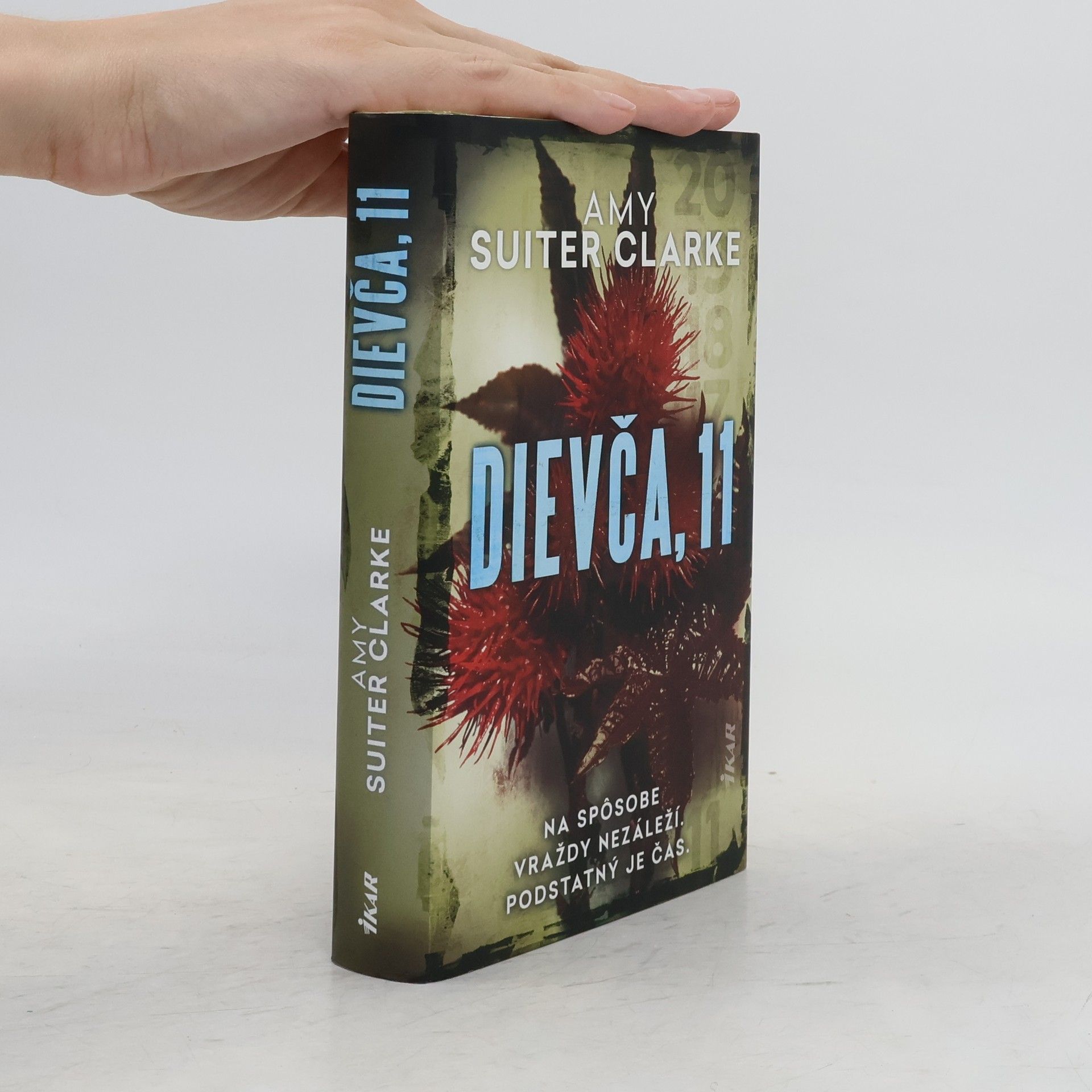 Amy Suiter Clarke Dievča, 11