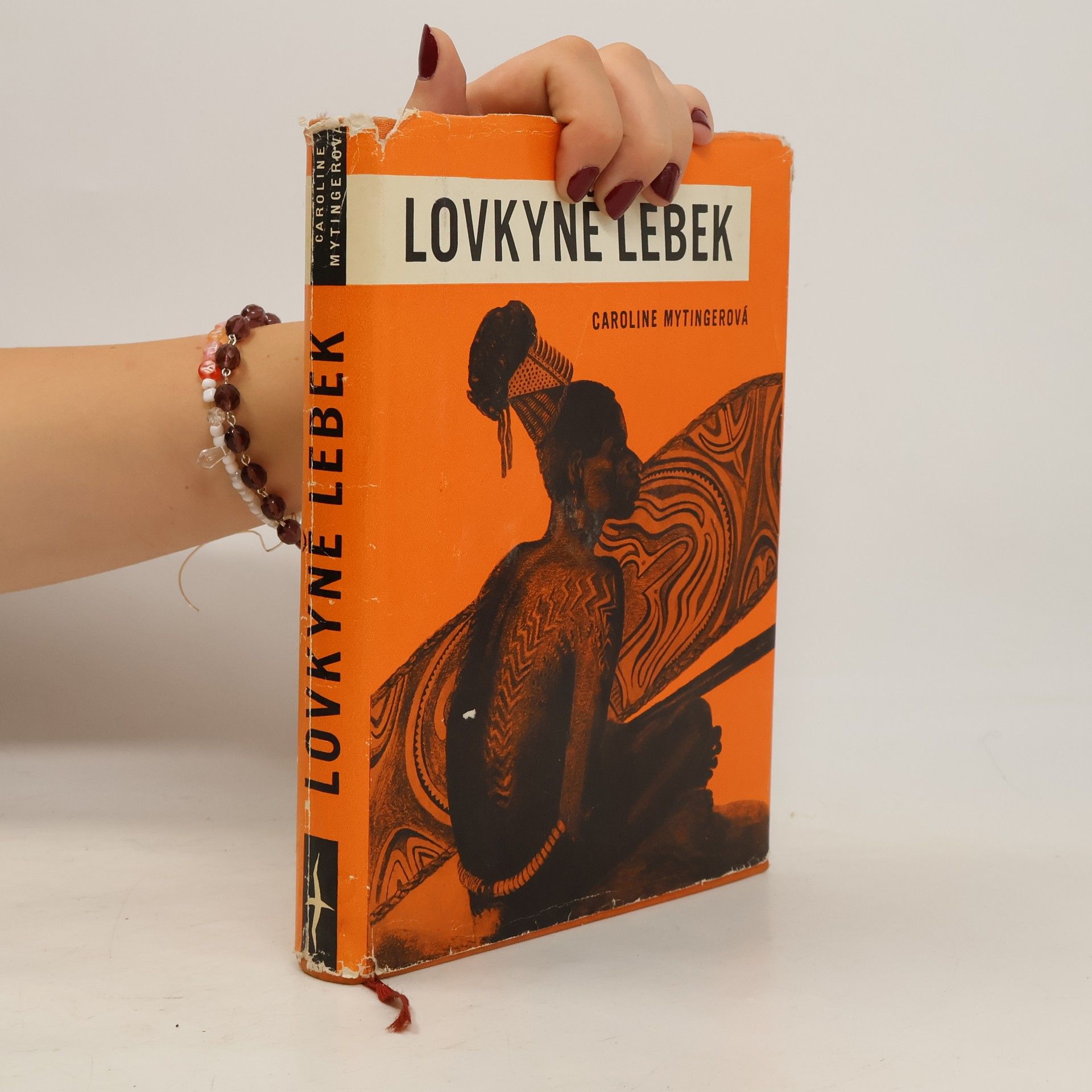 Caroline Mytinger Lovkyně lebek na Šalamounových ostrovech