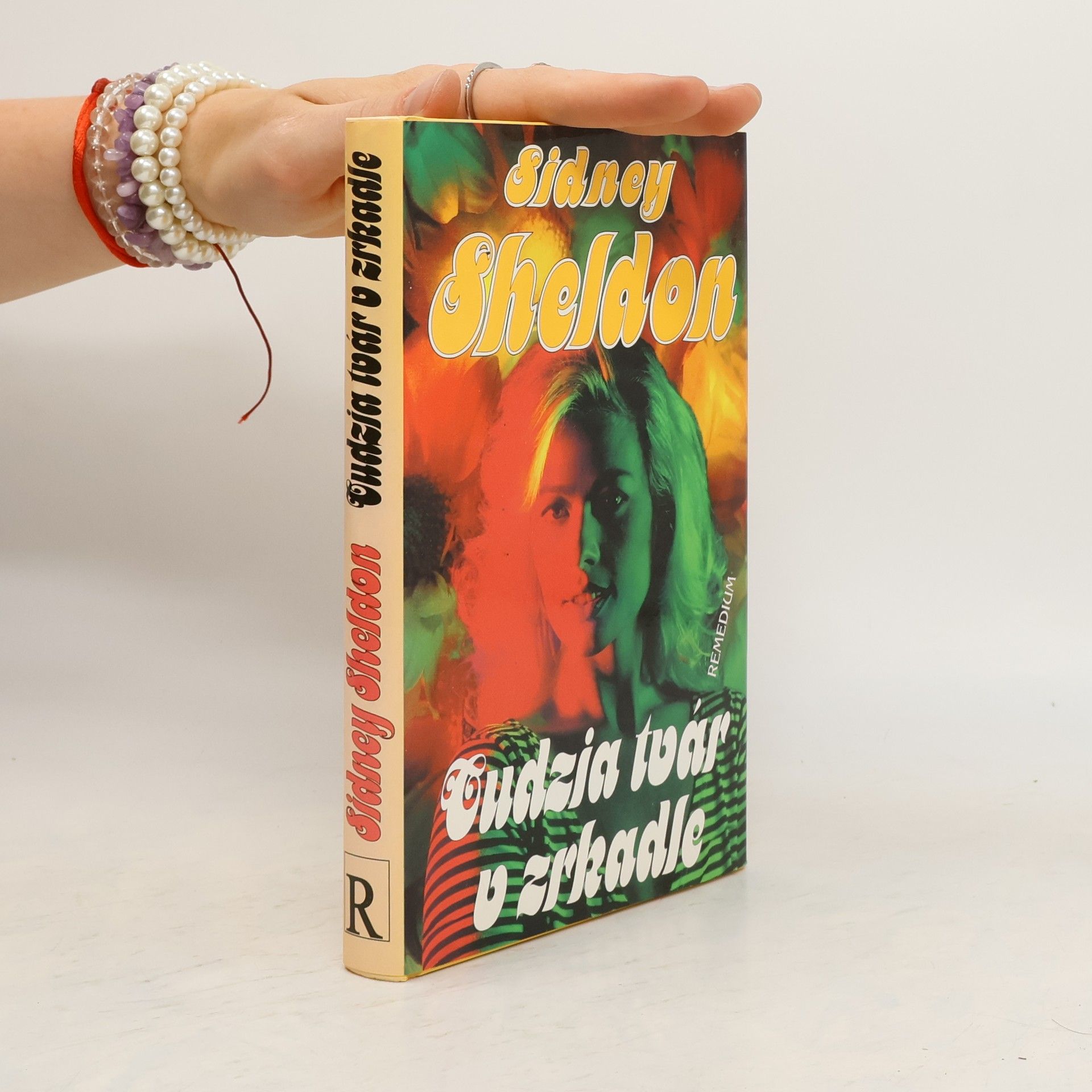 Sidney Sheldon Cudzia tvár v zrkadle