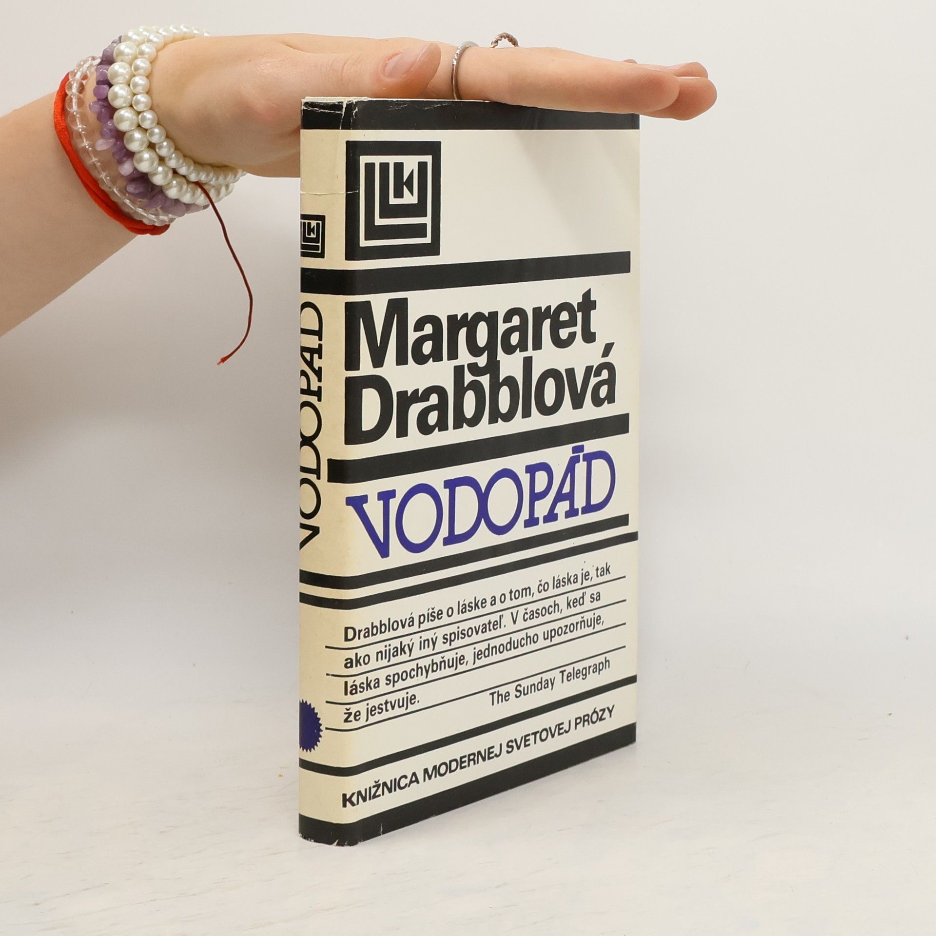 Margaret Drabble Vodopád