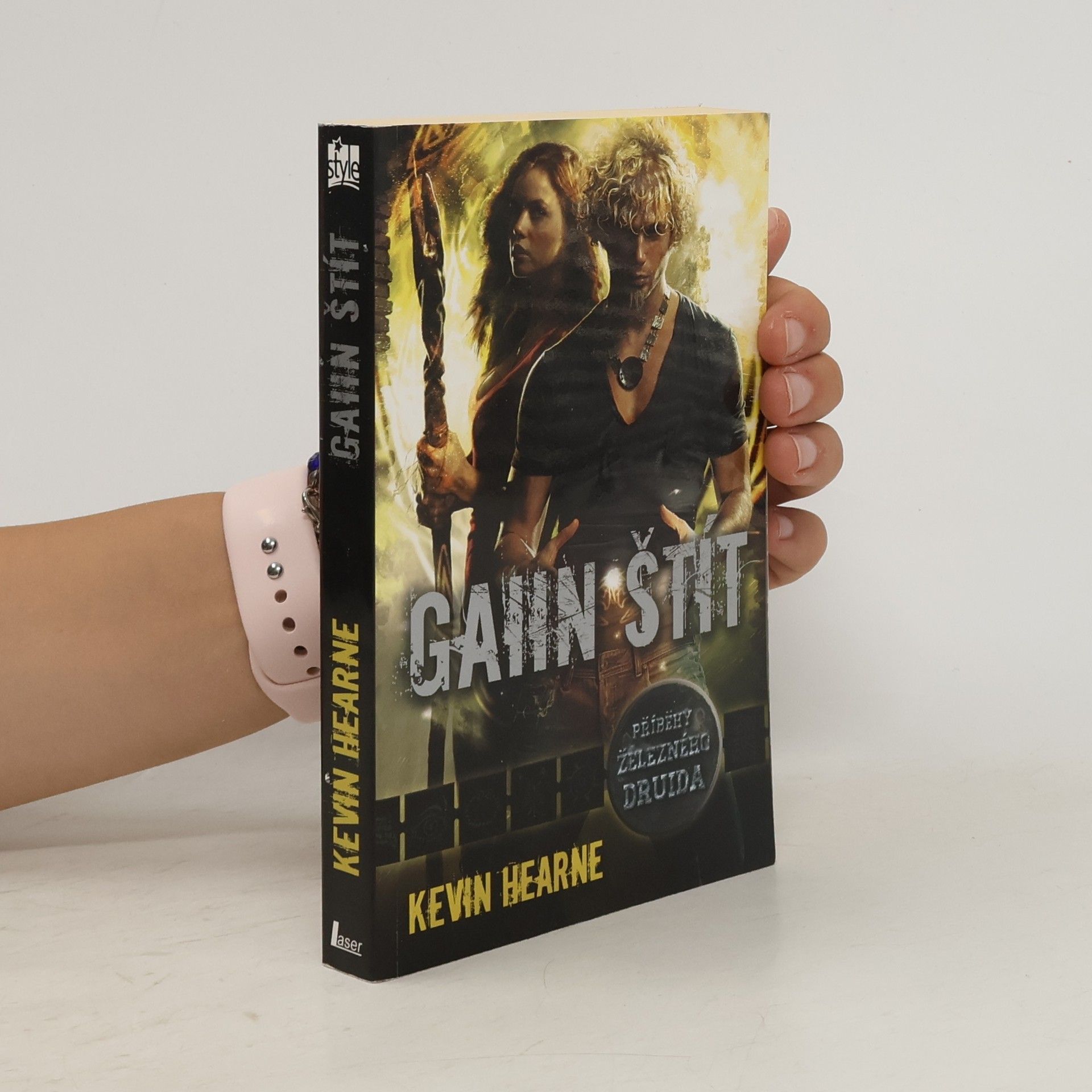 Kevin Hearne Gaiin štít