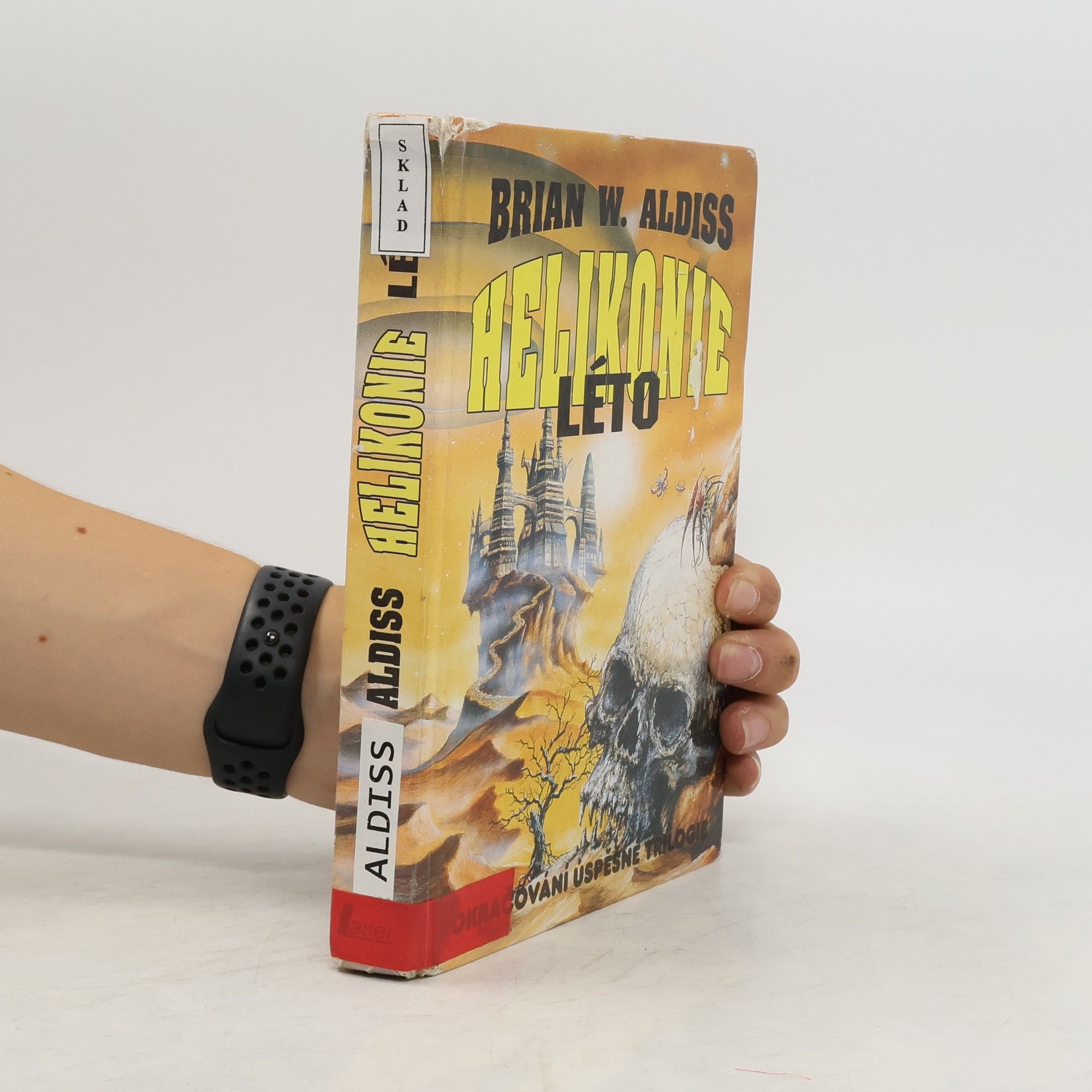 Brian Wilson Aldiss Helikonie. Léto
