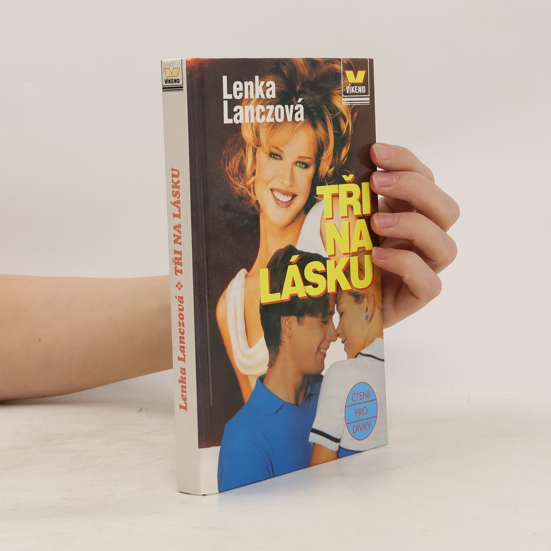 Lenka Lanczová Tři na lásku