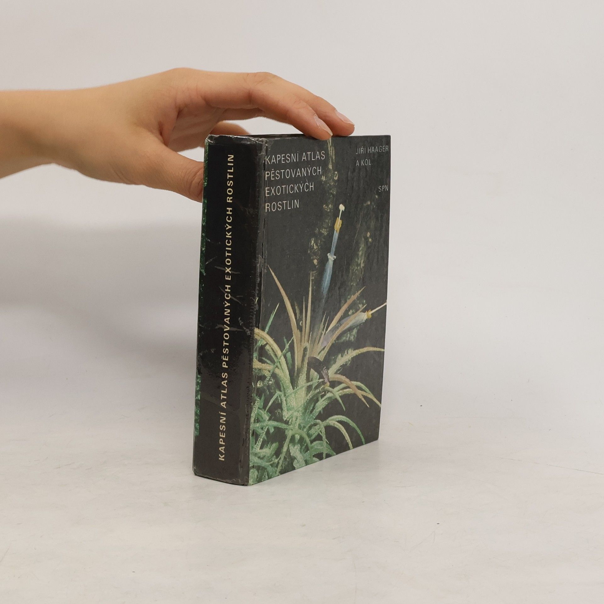 Kapesní atlas pěstovaných exotických rostlin