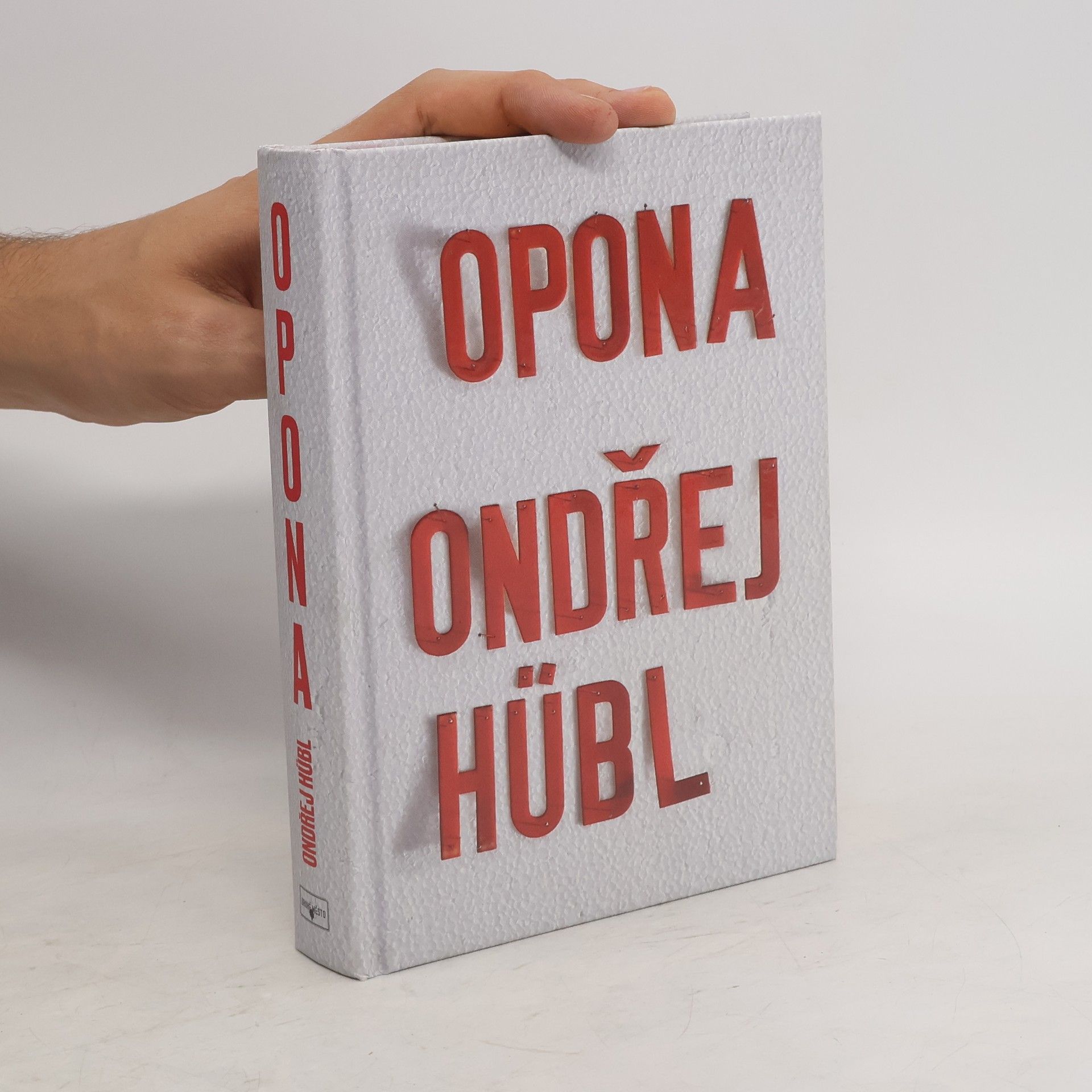 Ondřej Hübl Opona