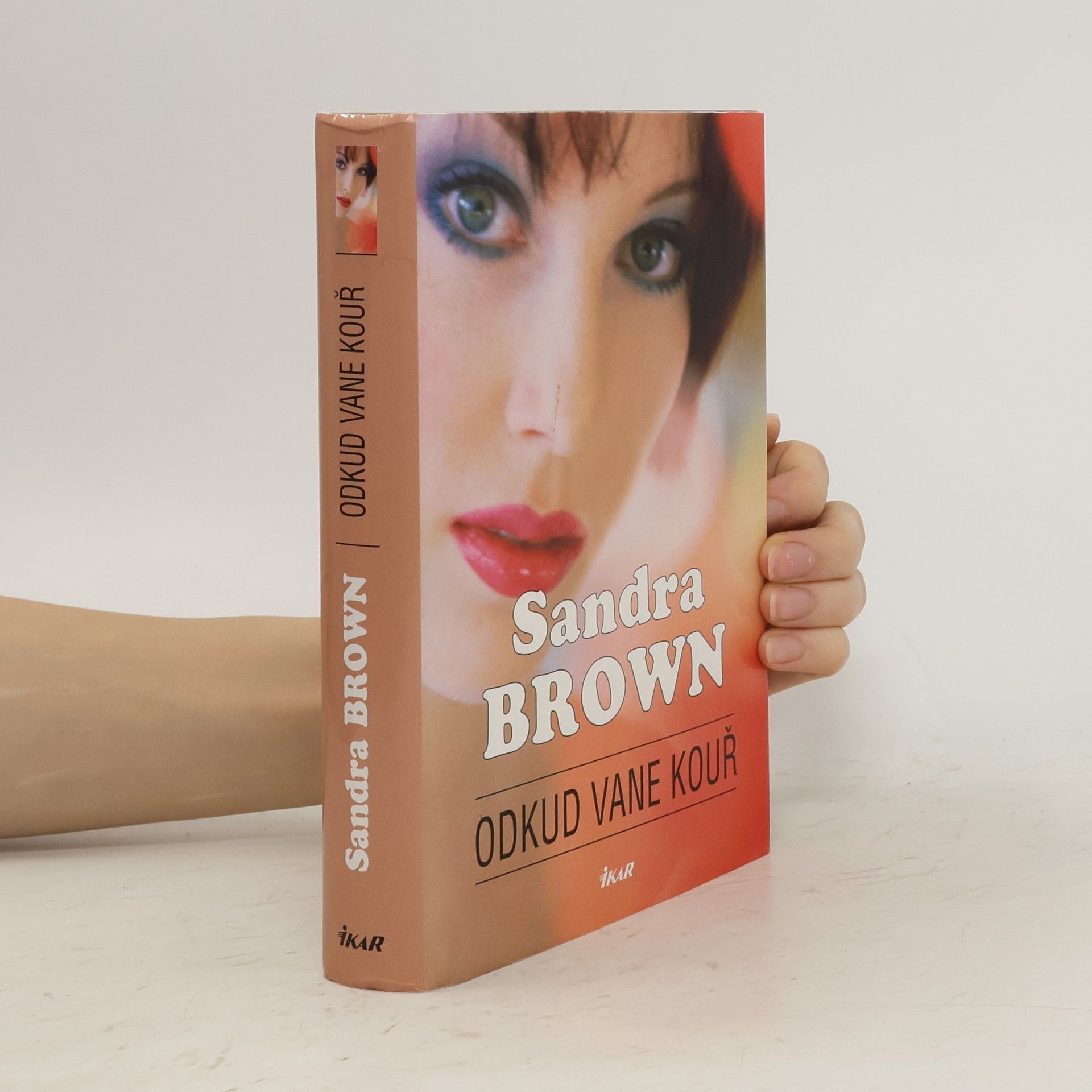 Sandra Brown Odkud vane kouř