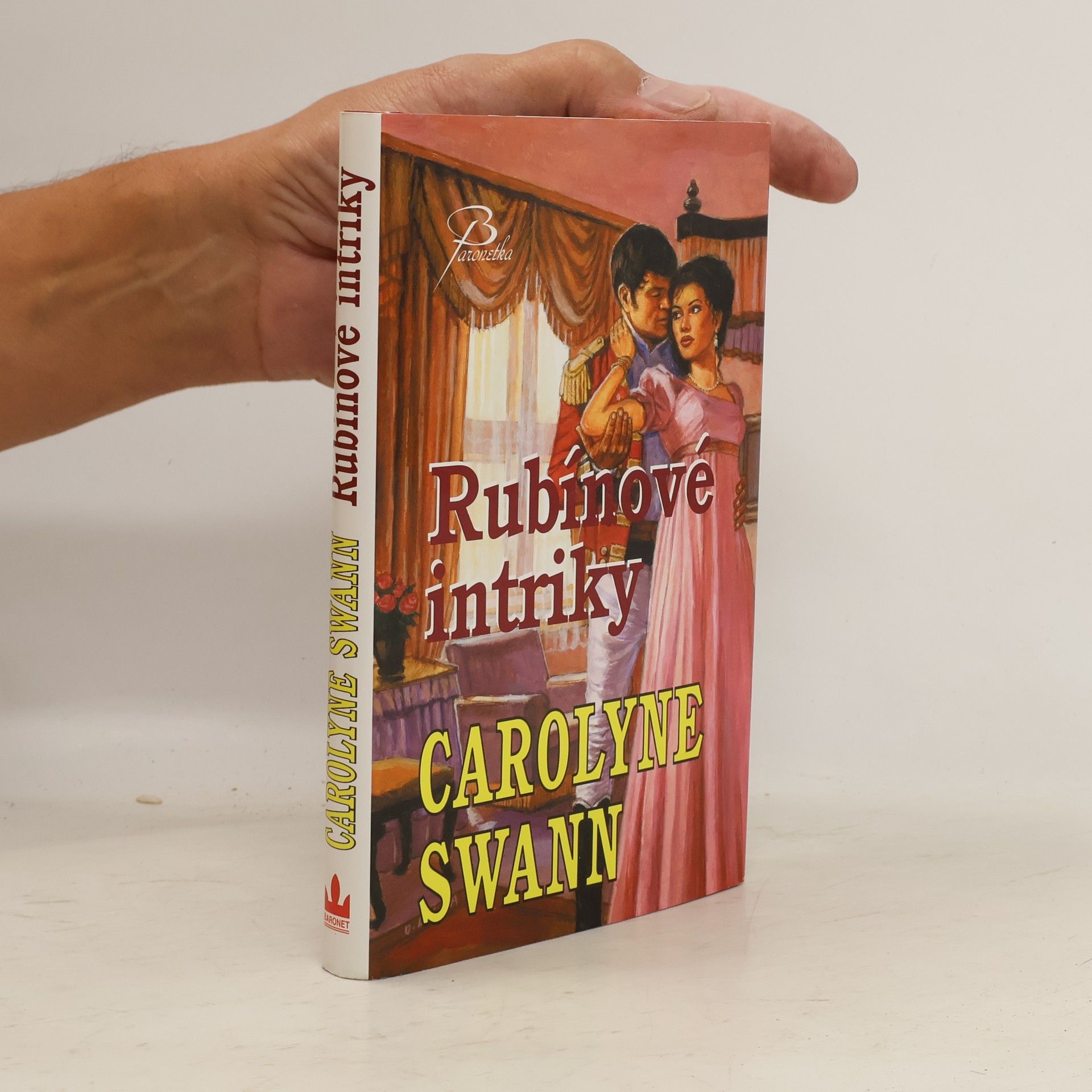 Carolyne Swann Rubínové intriky
