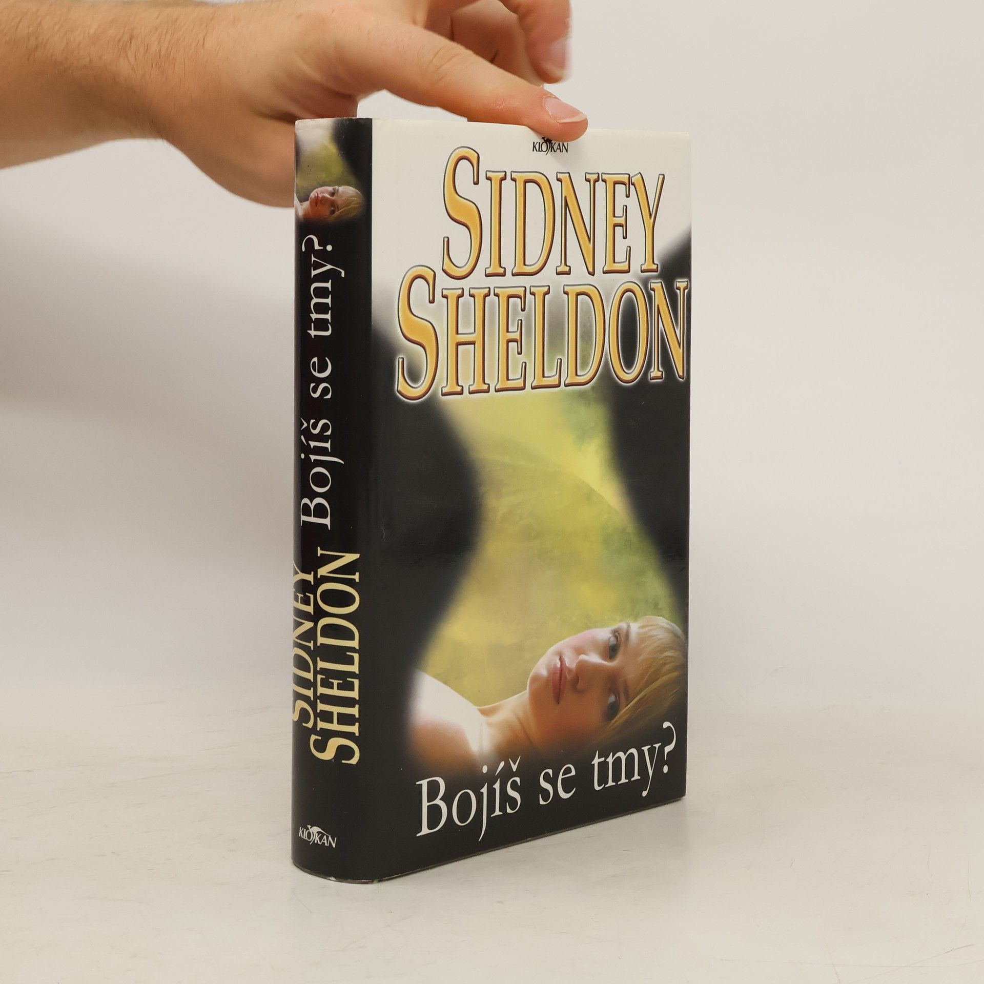 Sidney Sheldon Bojíš se tmy?