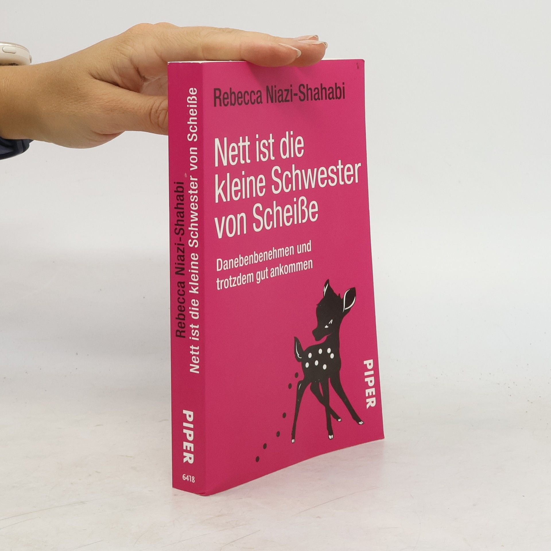 Rebecca Niazi-Shahabi Nett ist die kleine Schwester von Scheiße