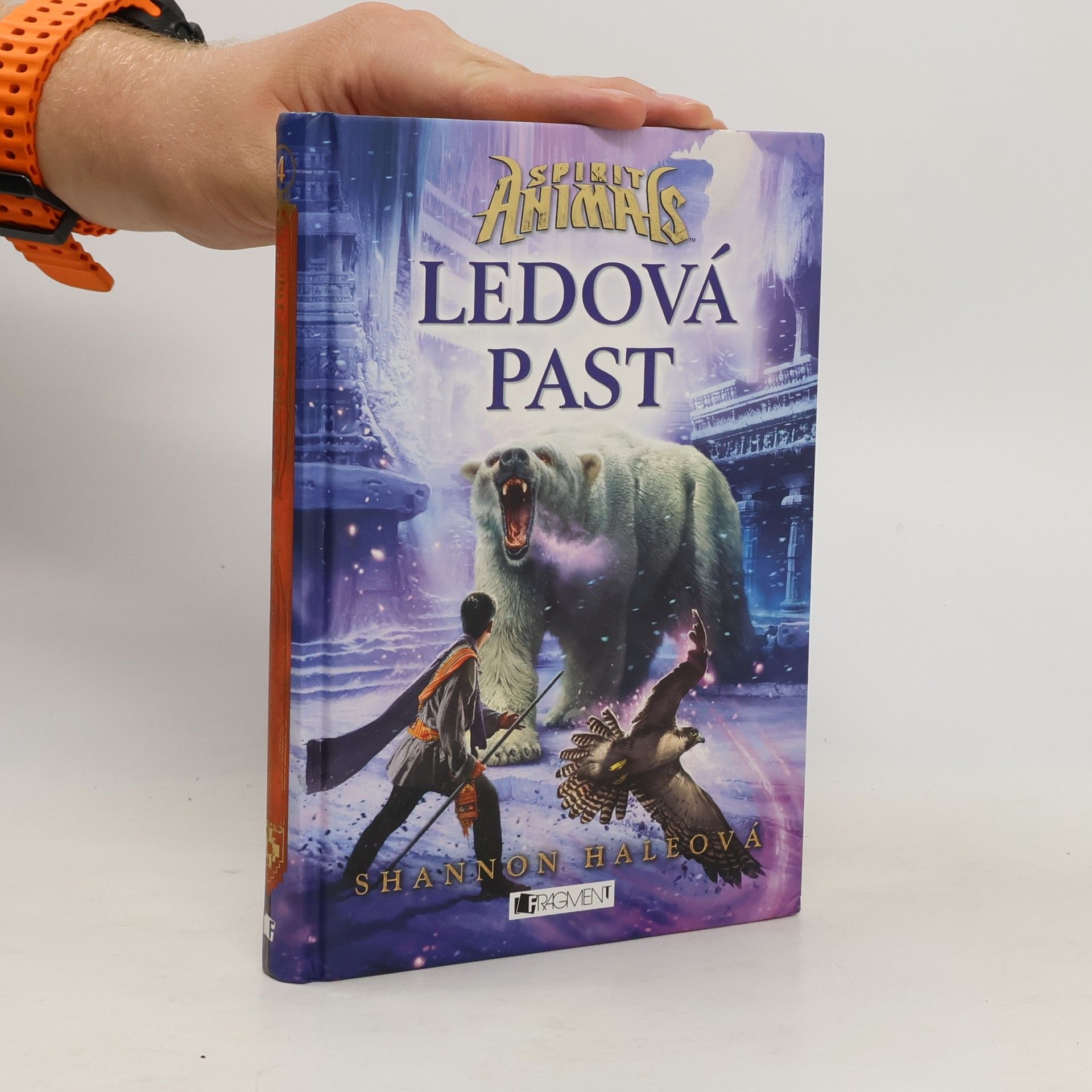 Shannon Hale Ledová past