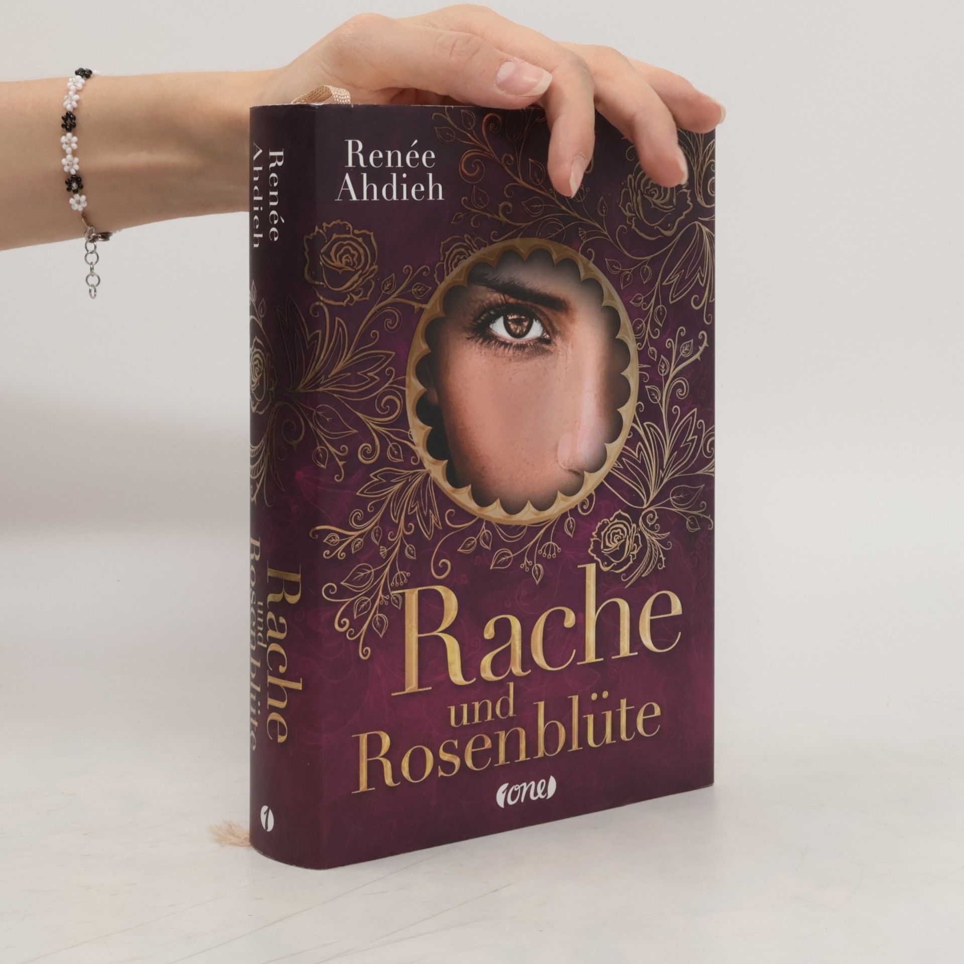 Renée Ahdieh Rache und Rosenblüte