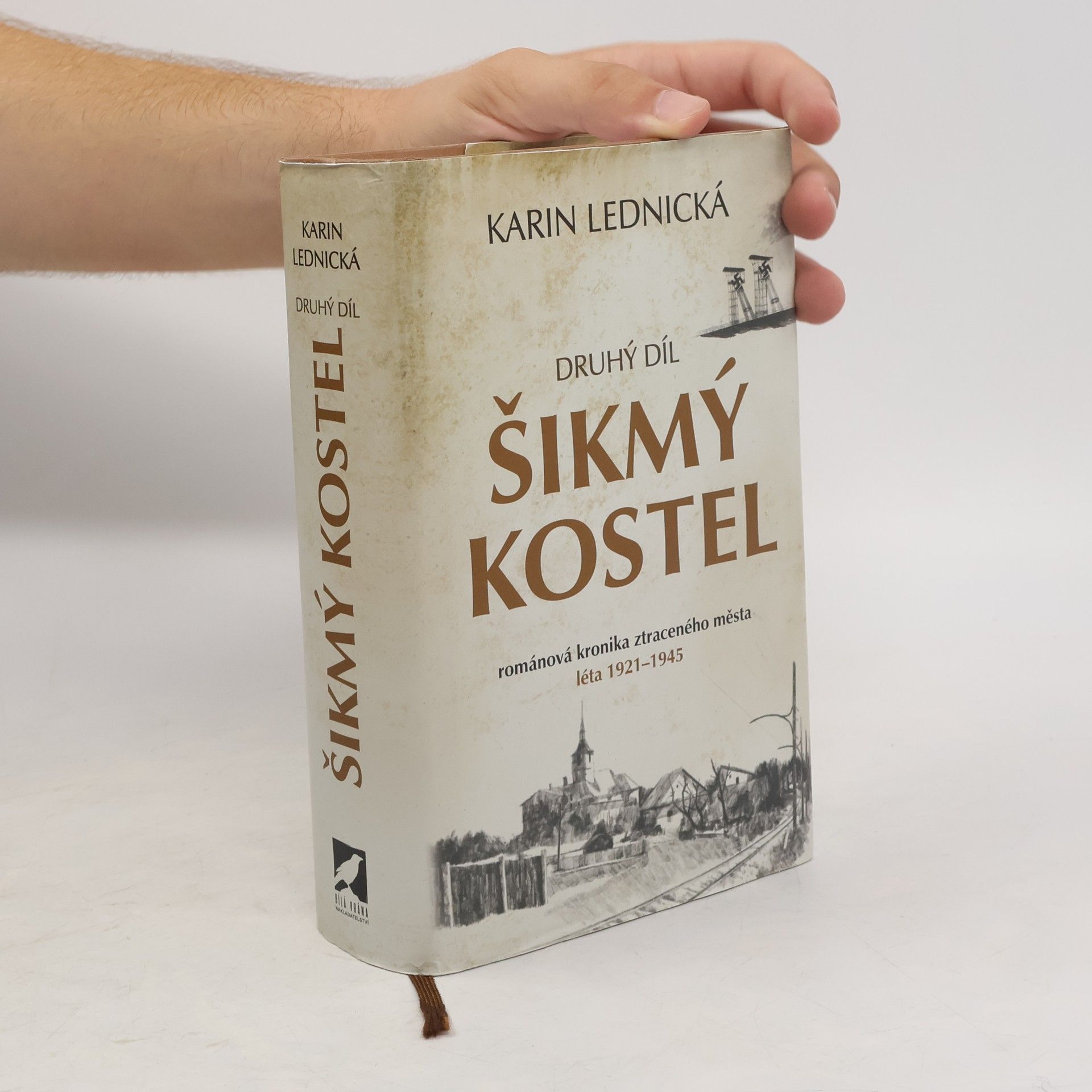 Karin Lednická Šikmý kostel 2