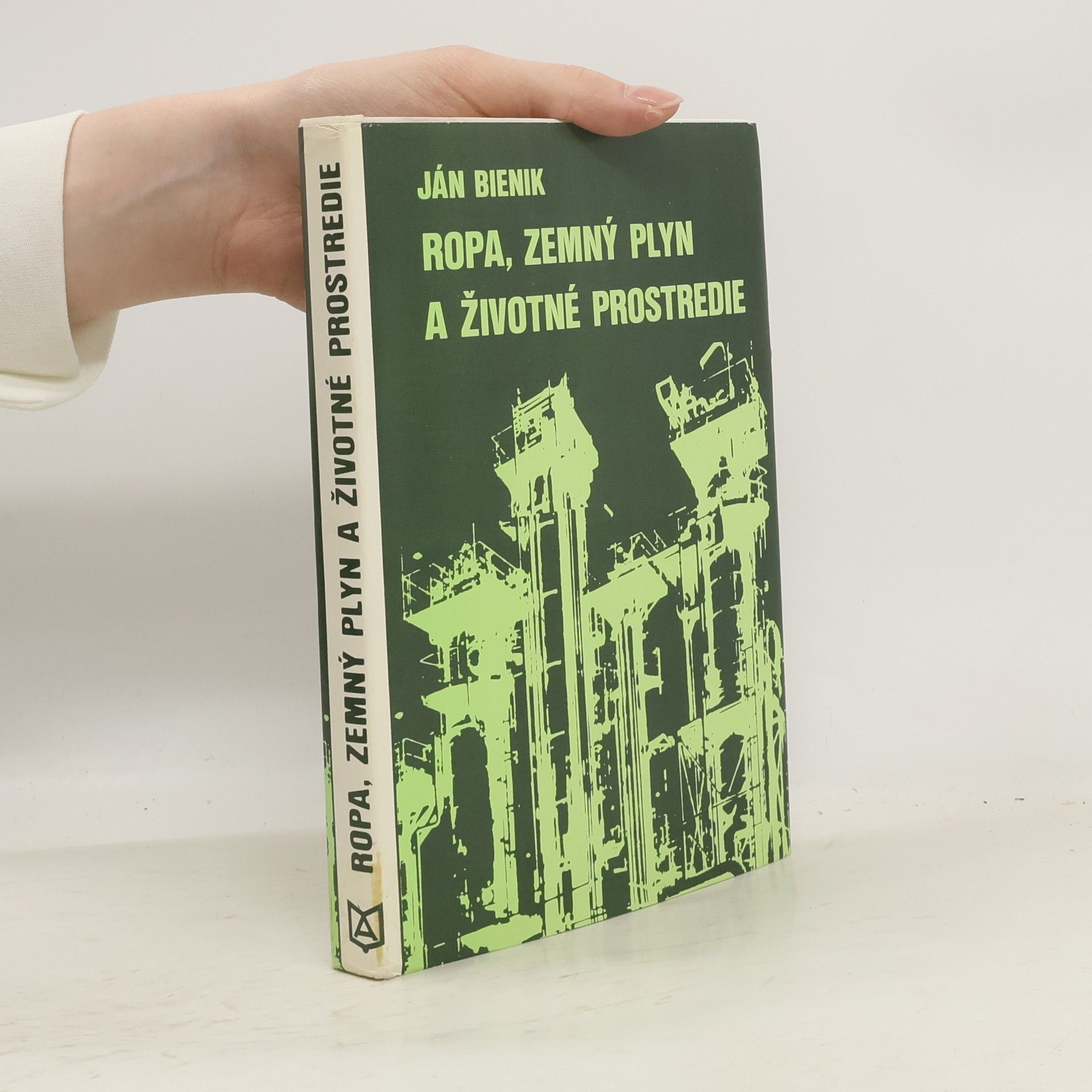 Ján Bienik Ropa, zemný plyn a životné prostredie