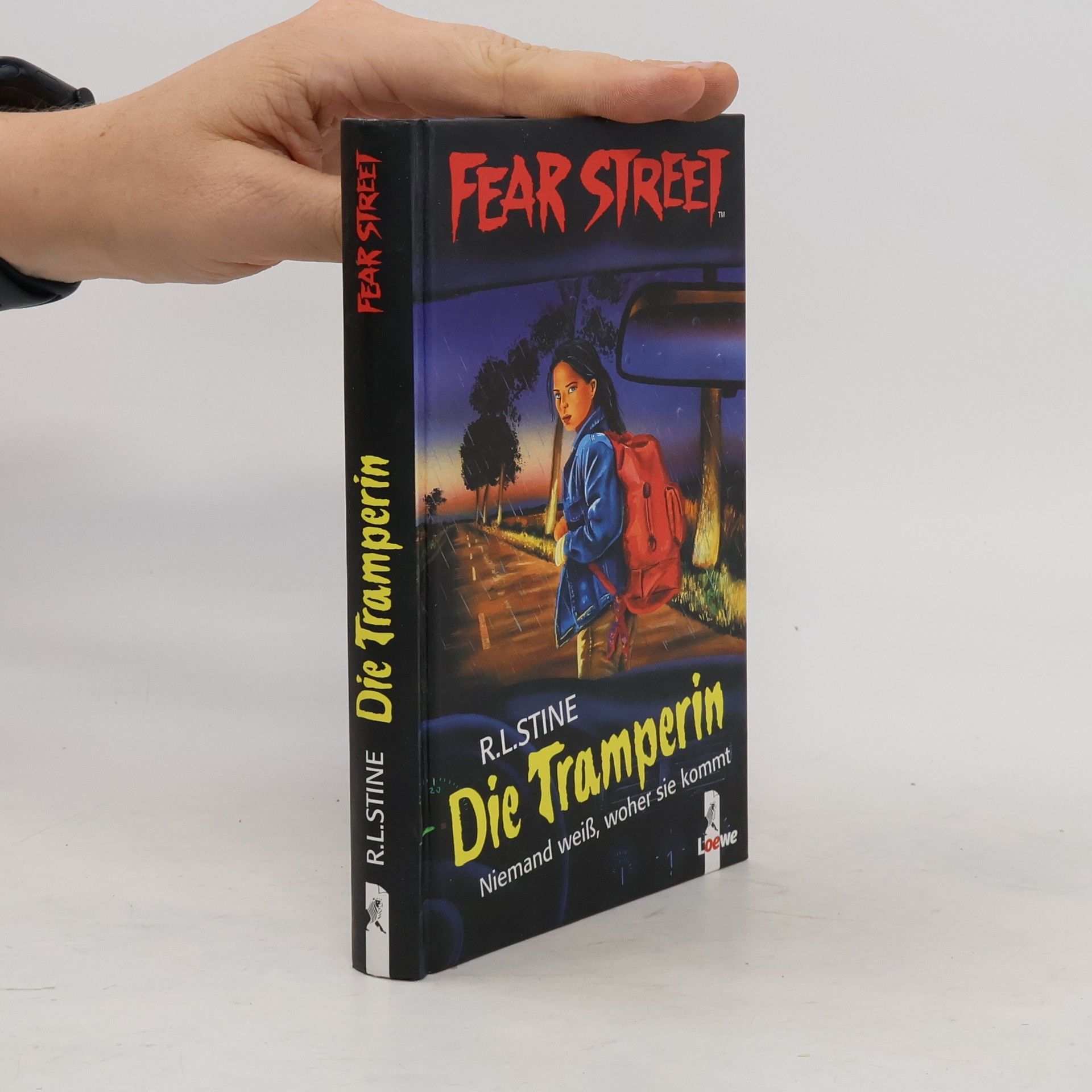 R. L. Stine Fear Street. Die Tramperin. Niemand weiß, woher sie kommt.