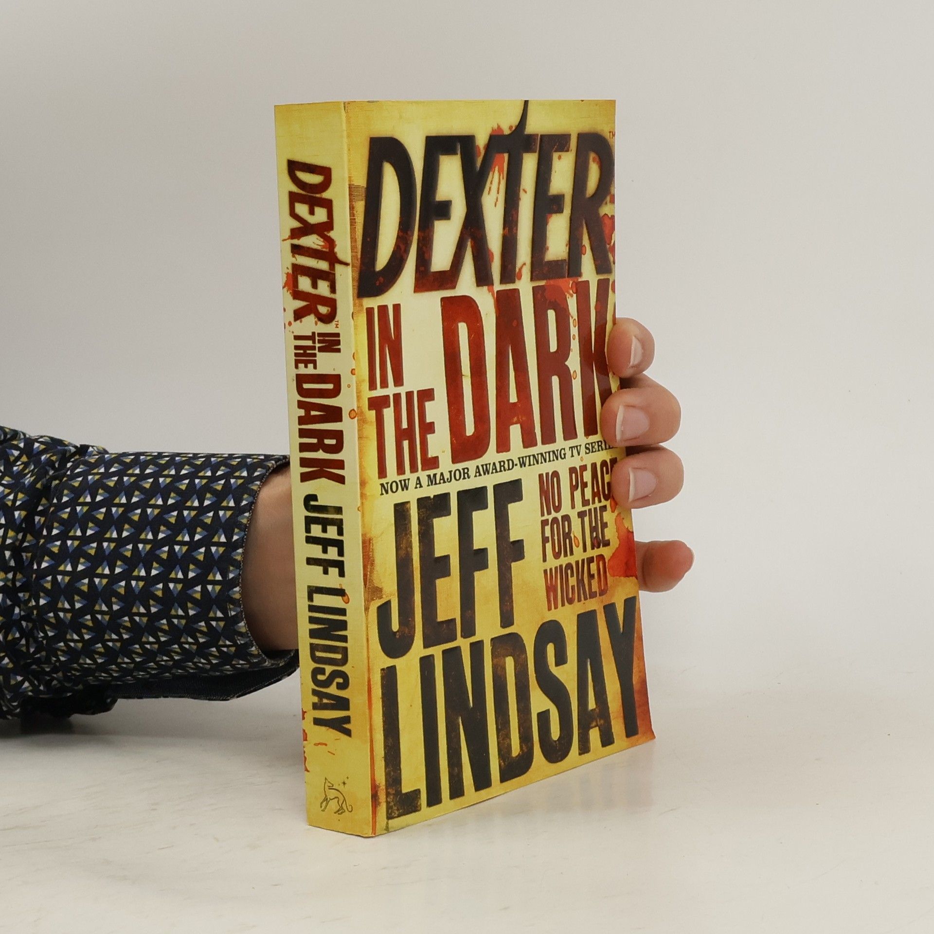 Jeff Lindsay Dexter in the dark